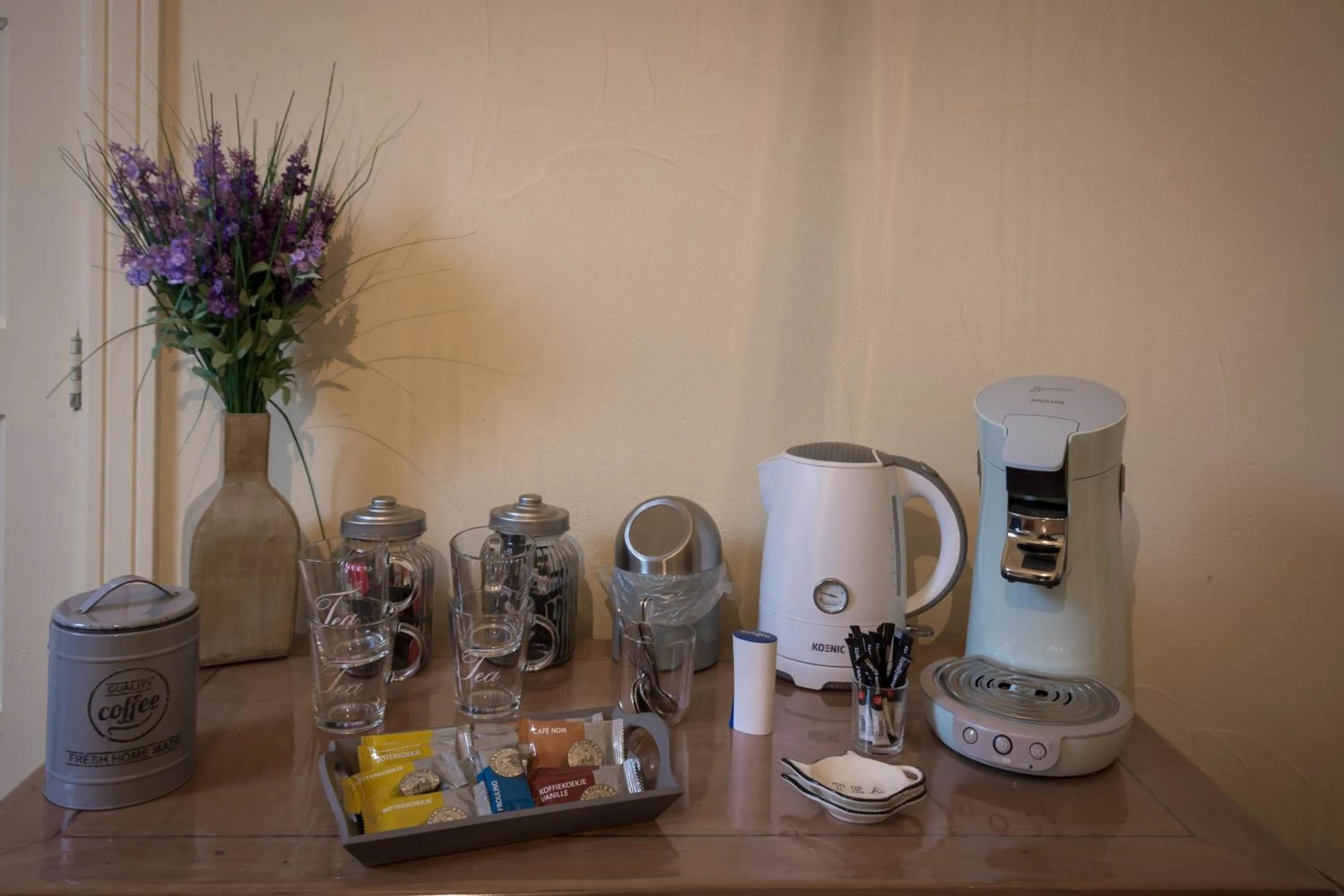 Coffee/tea facilities in Bed en Breakfast Gees