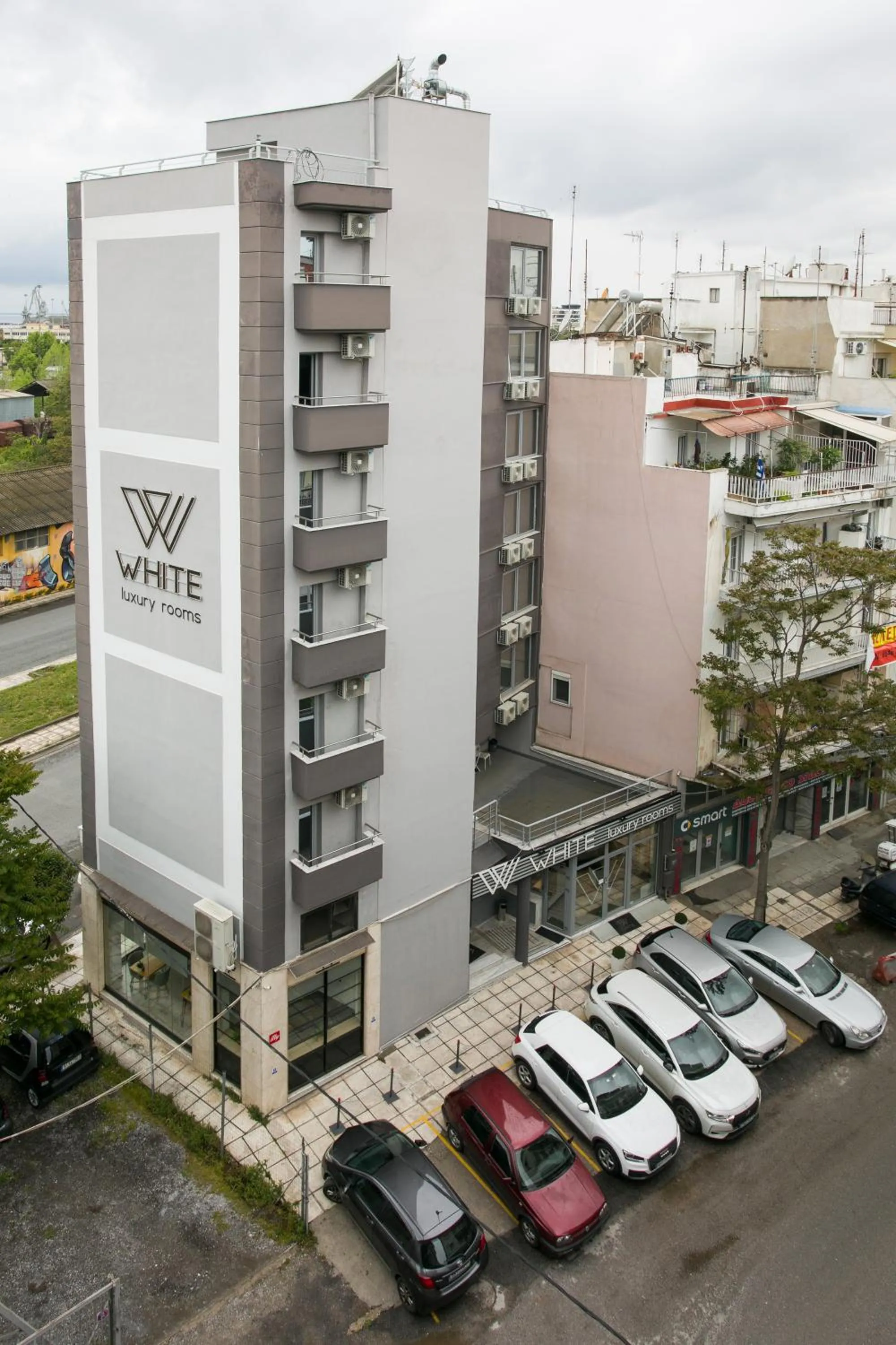 Property building in White Luxury