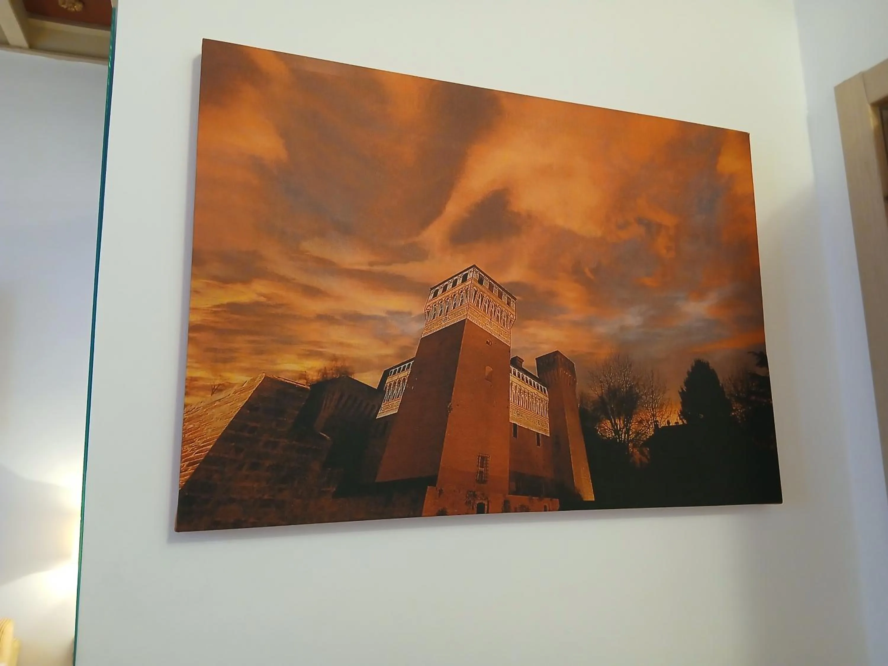 Decorative detail in Excellent Trinity Rooms