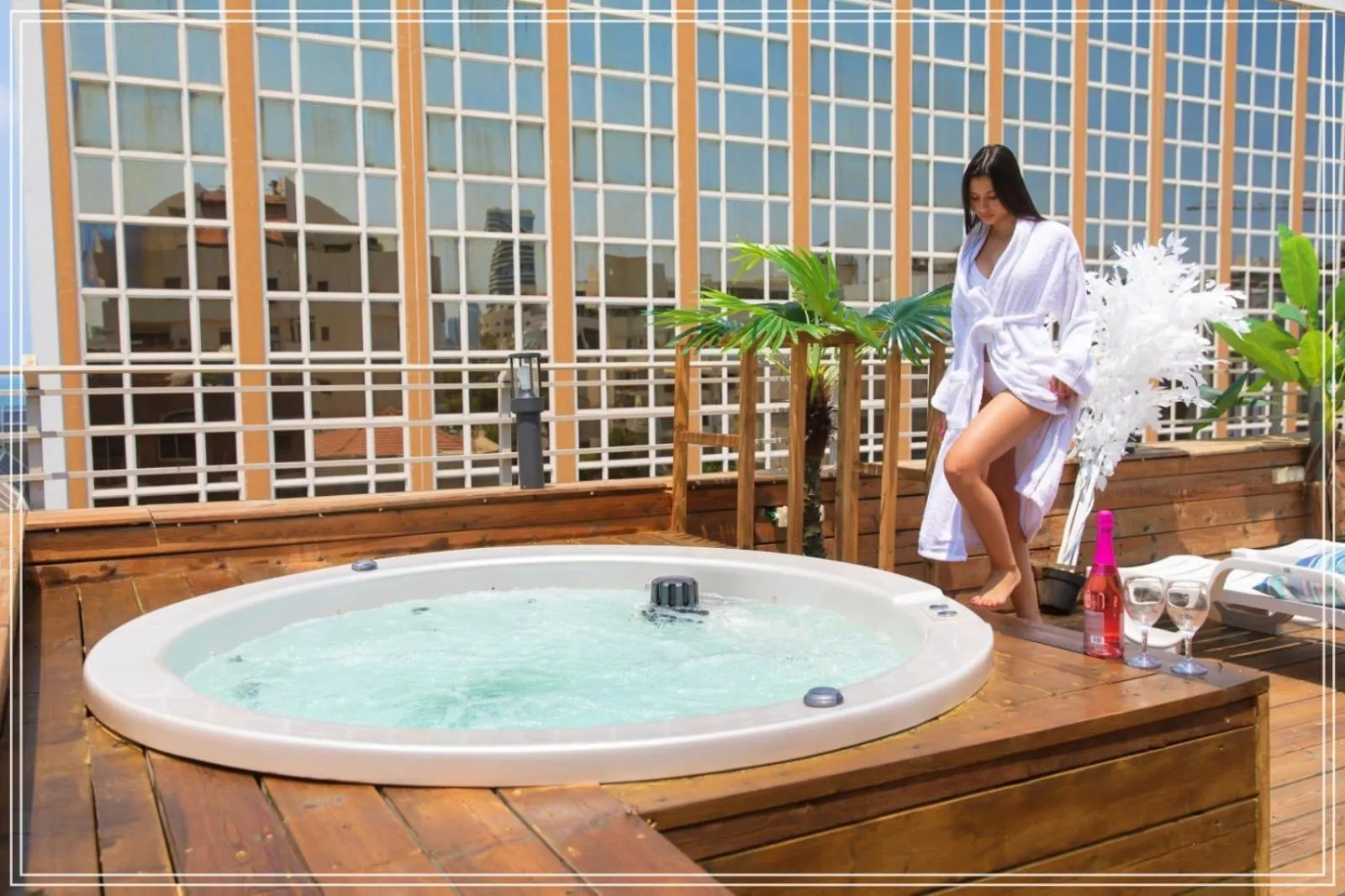 People in Dream Beach 98 Hotel And Spa