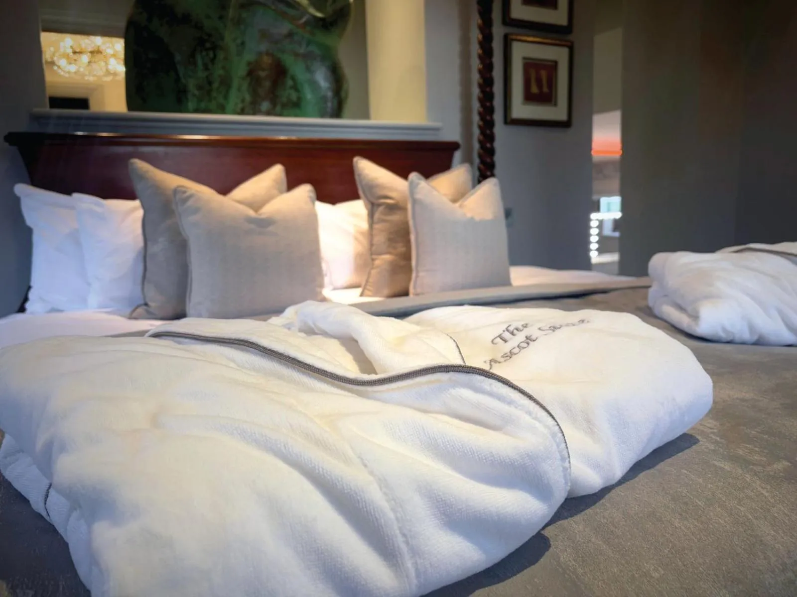 Bedroom, Bed in Western House Hotel At Ayr Racecourse