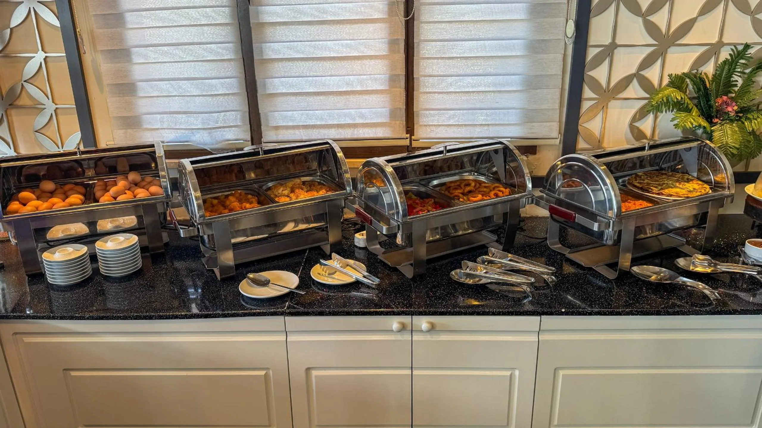 Food and drinks in Sera Lake Resort Hotel Spa & Aparts