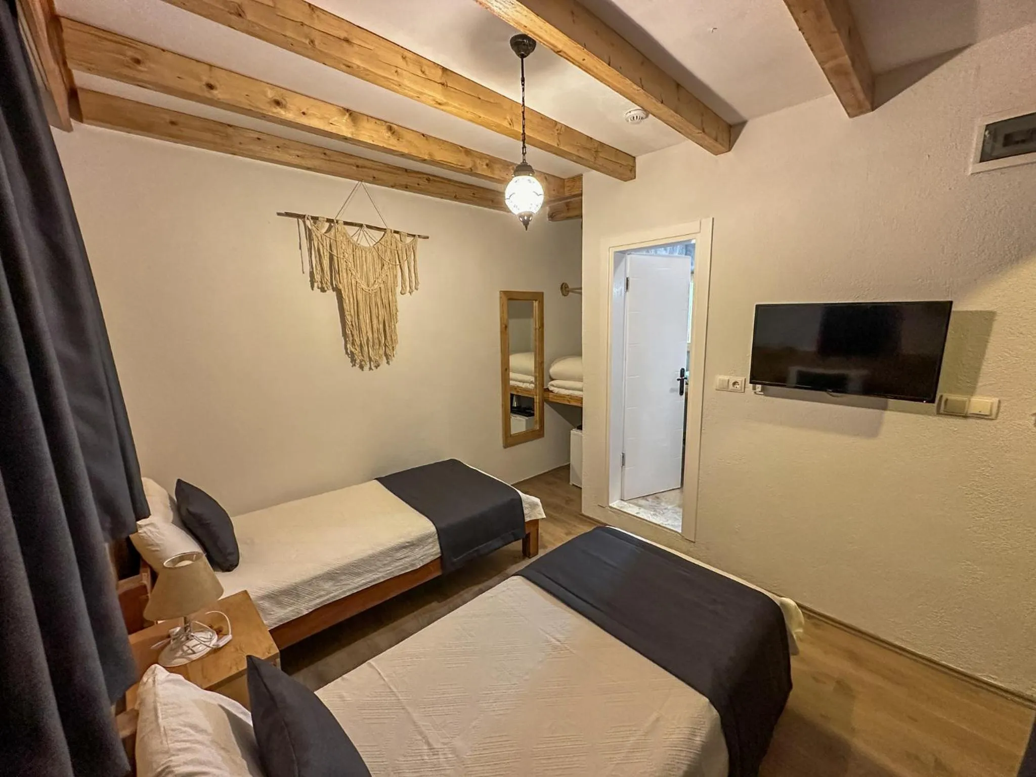 Photo of the whole room, Bed in Faralya Misafir Evi