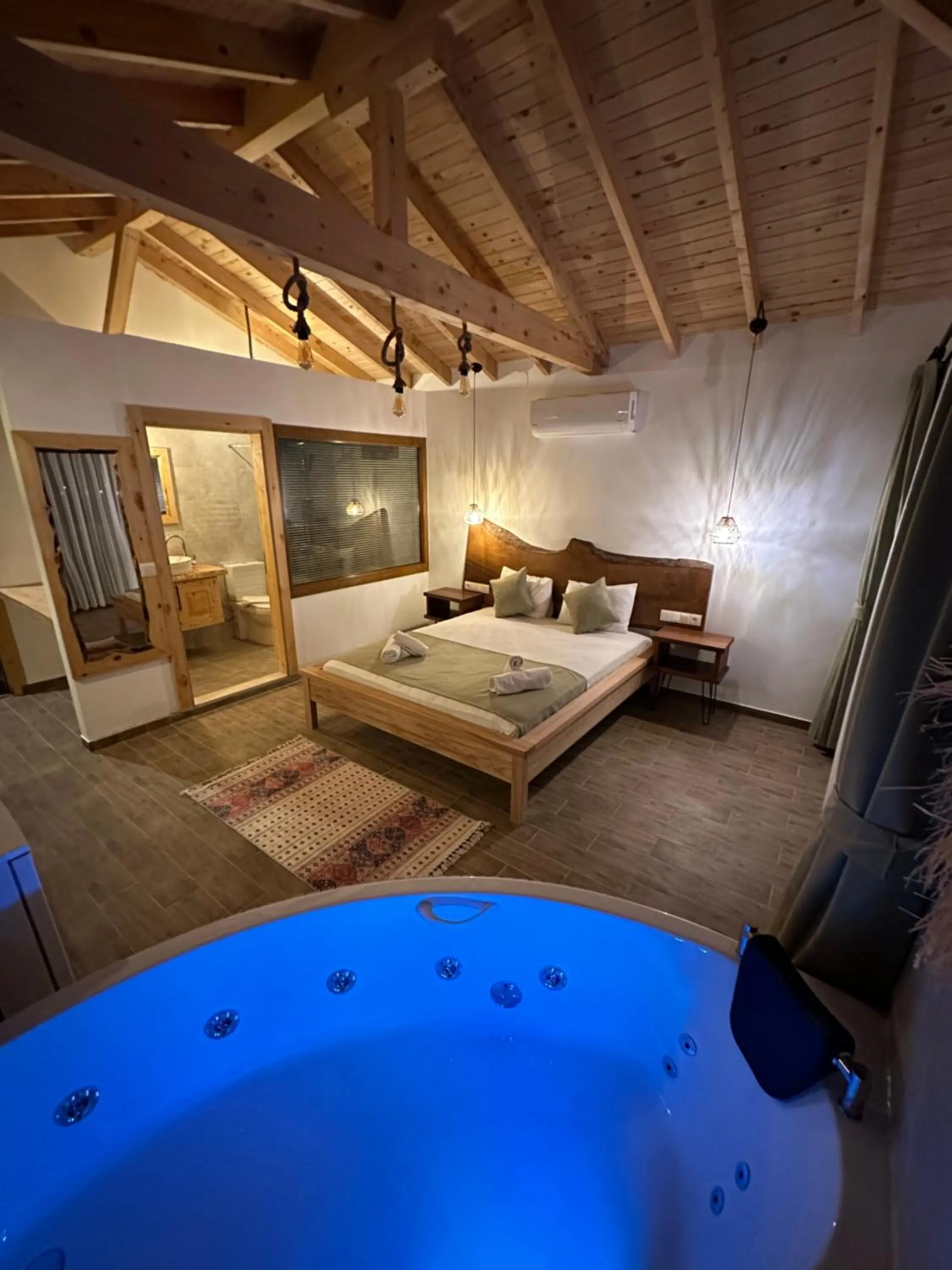 Photo of the whole room, Bed in Faralya Misafir Evi