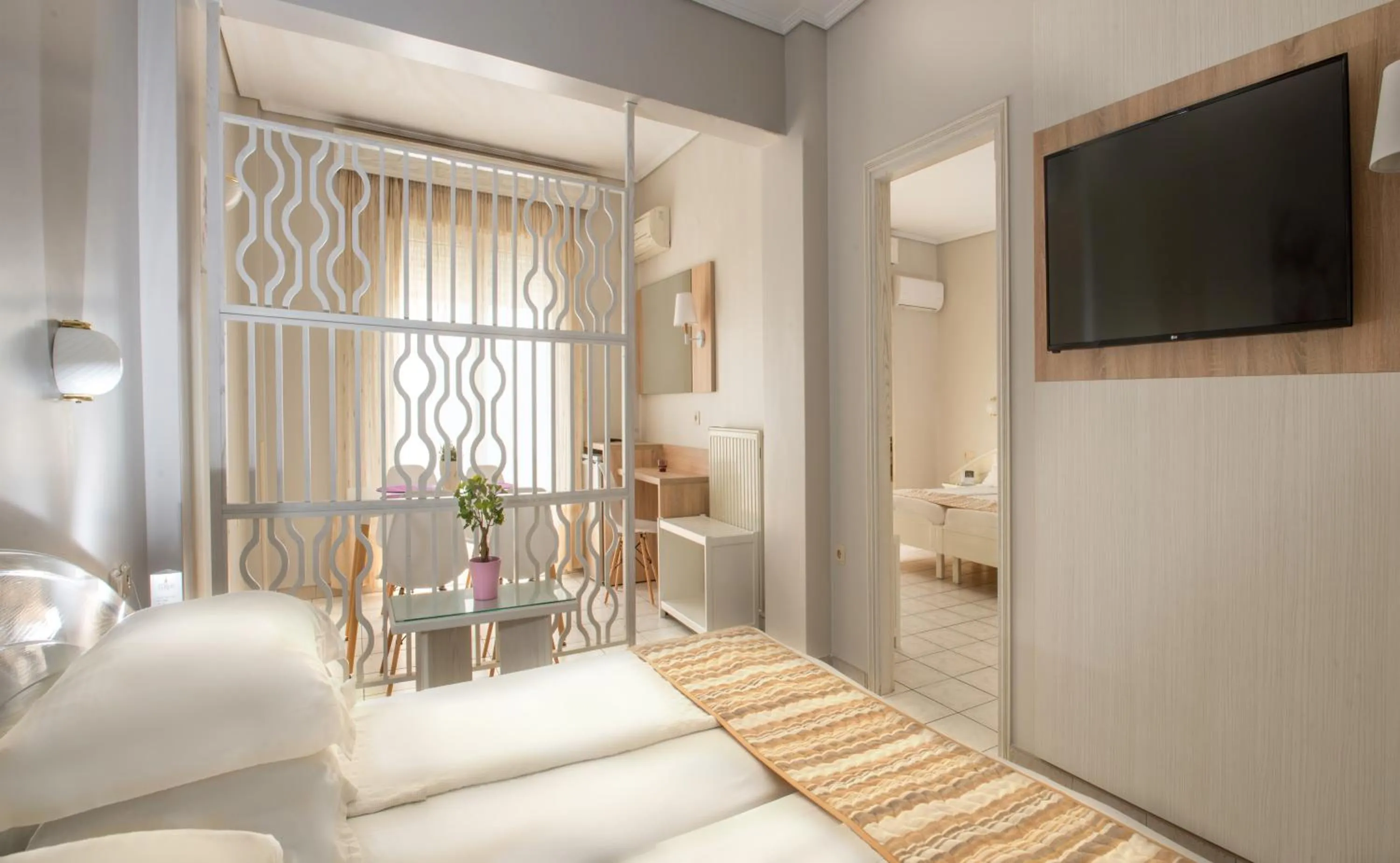 Photo of the whole room in Hotel Strass