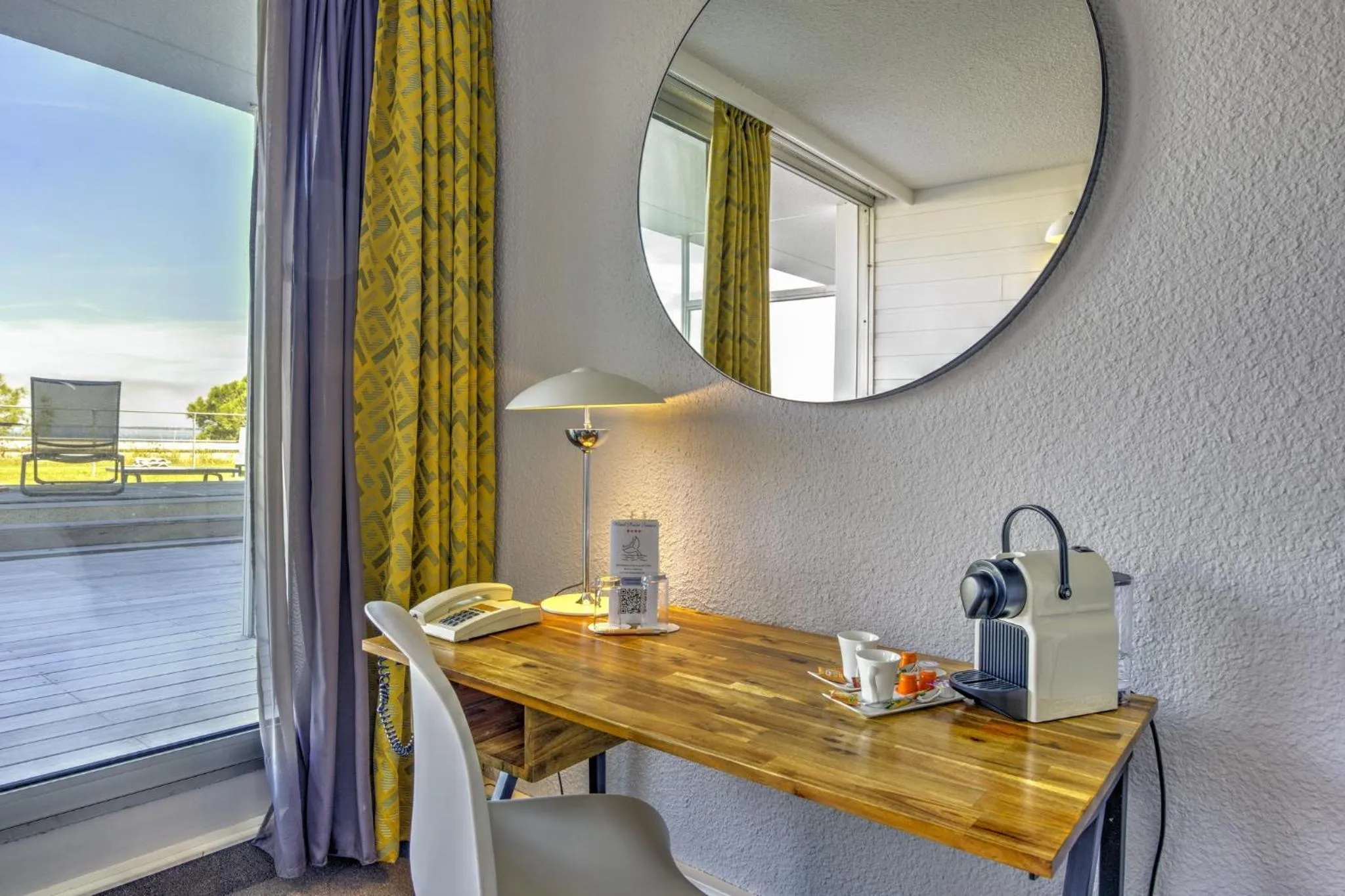 Coffee/tea facilities in Hôtel Point France