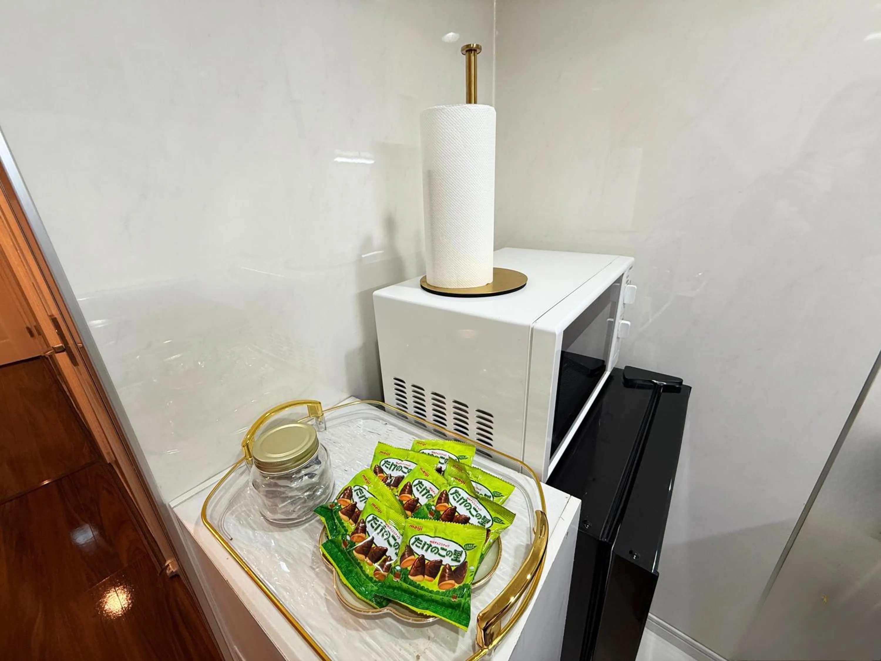 microwave in Ray House