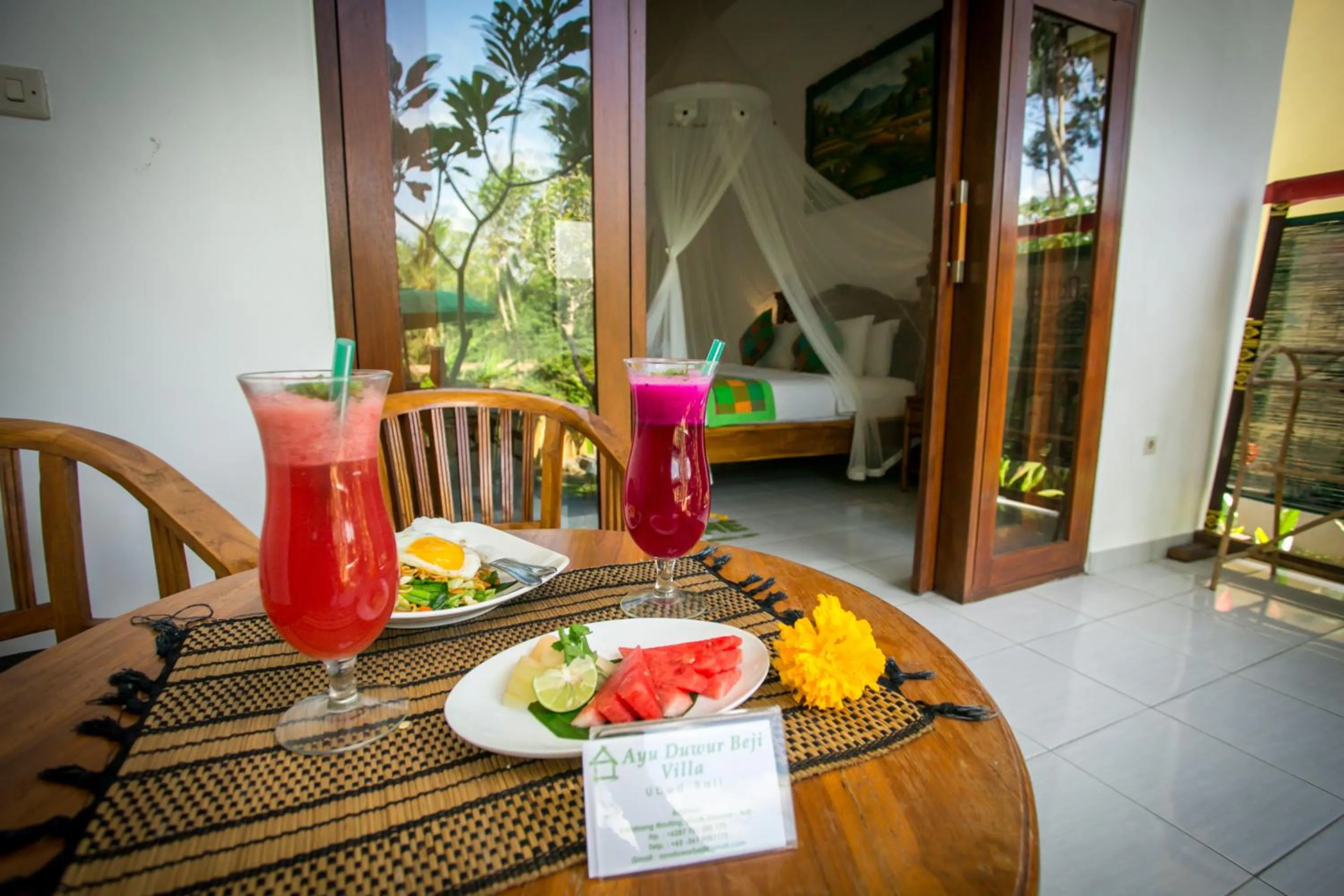 Food and drinks in Ayu Duwur Beji