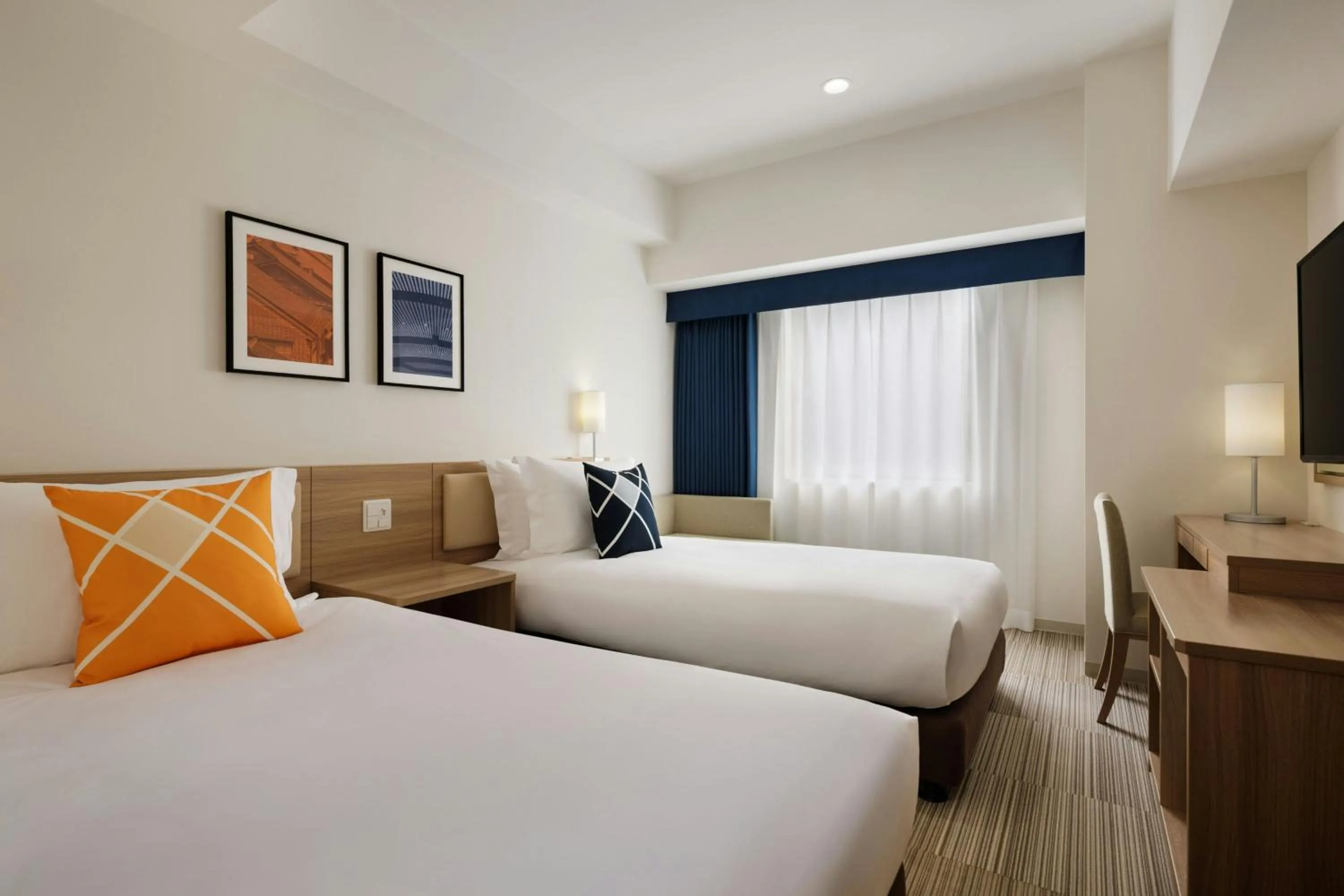 Photo of the whole room, Bed in UNIZO INN Kanazawa Hyakumangoku Dori