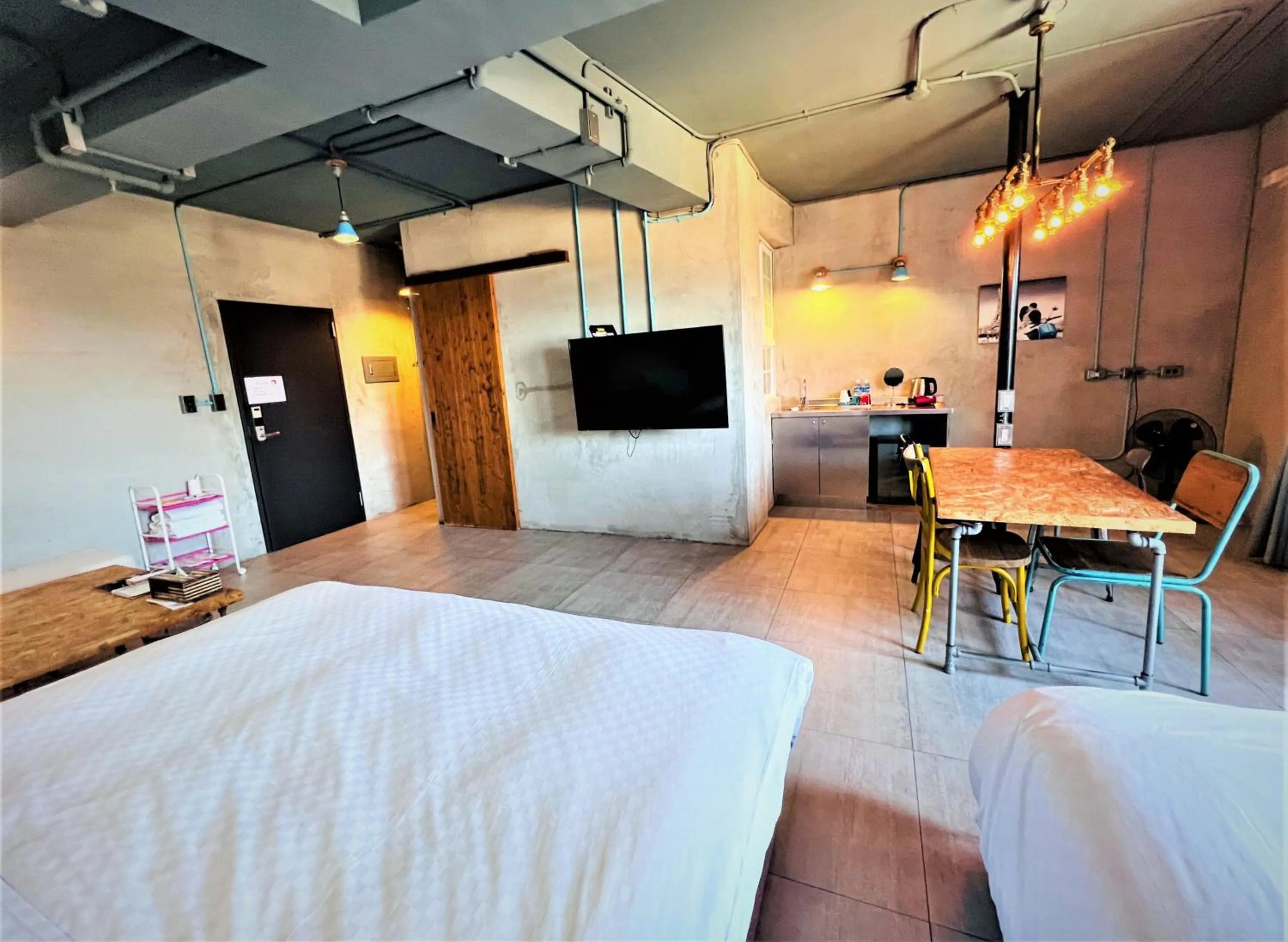 TV and multimedia, Bed in 4 Design Inn