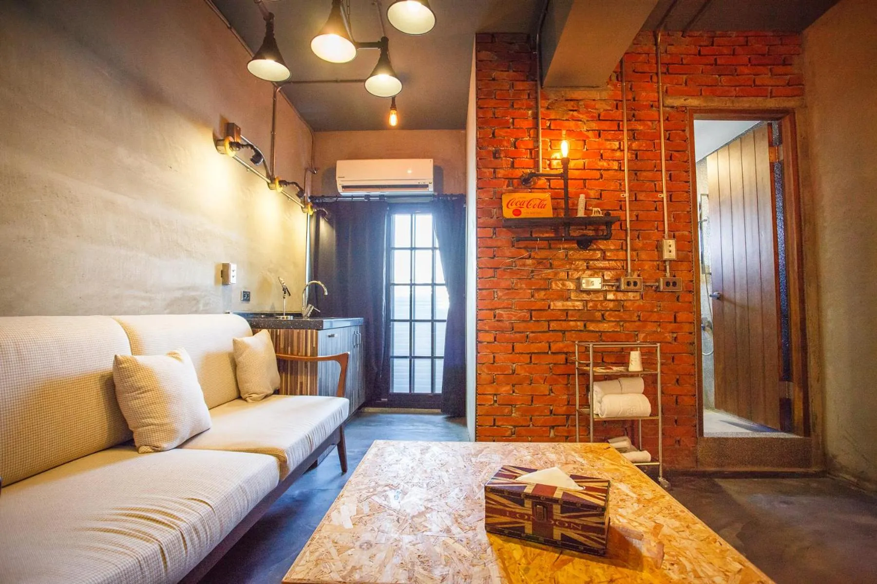 Bedroom in 4 Design Inn