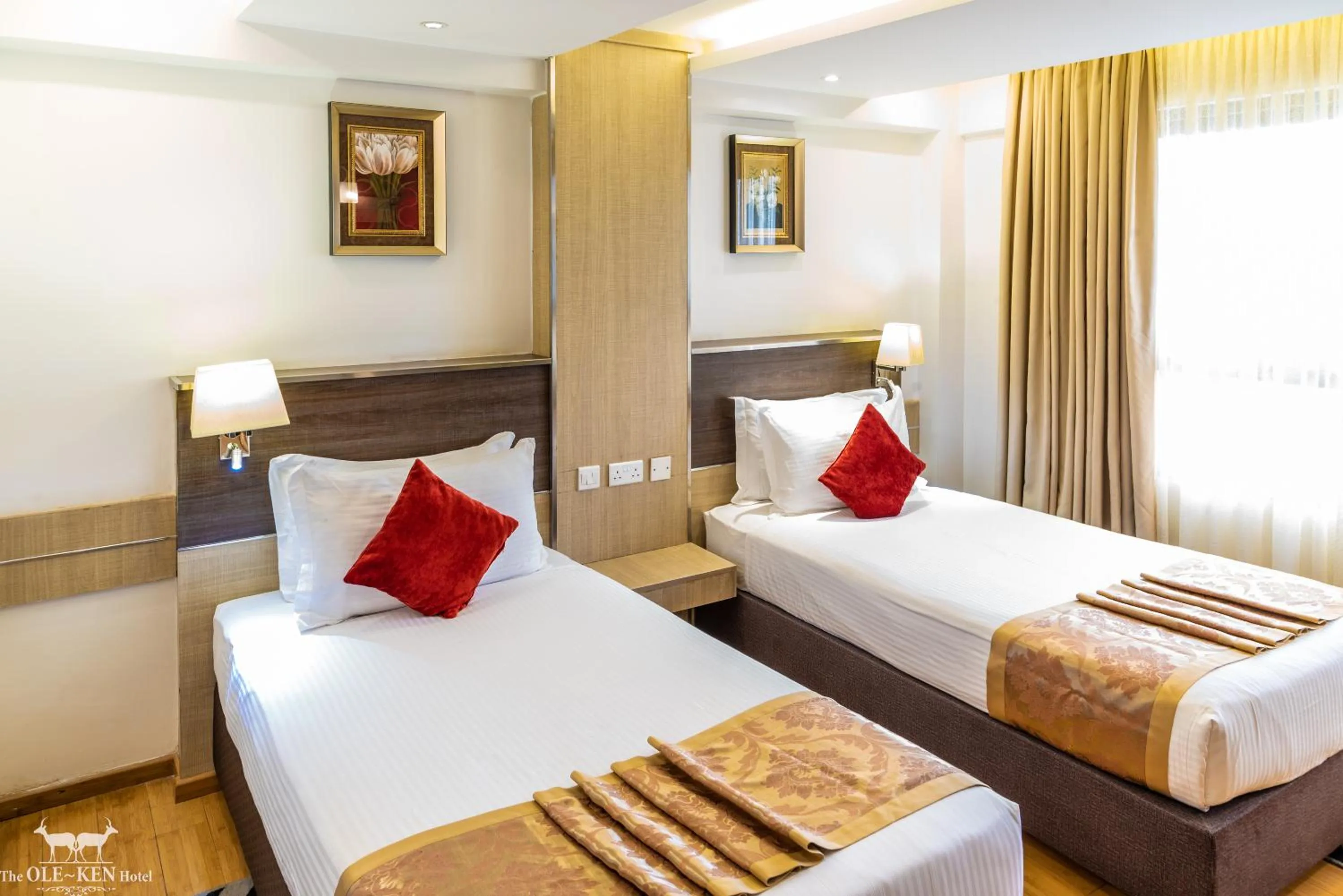 Bedroom, Bed in The Ole-Ken Hotel