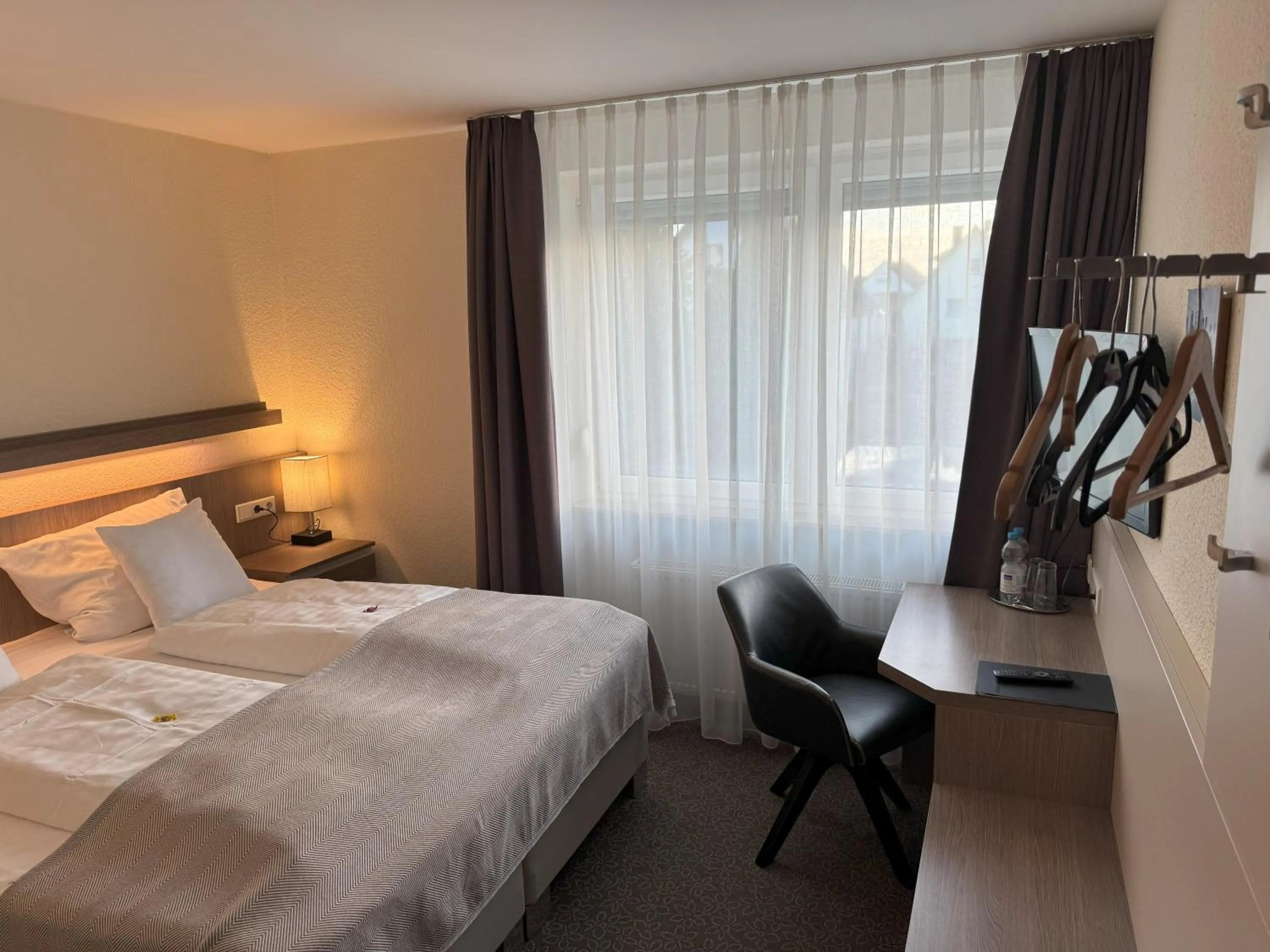 Photo of the whole room, Bed in Hotel Zum Ritter