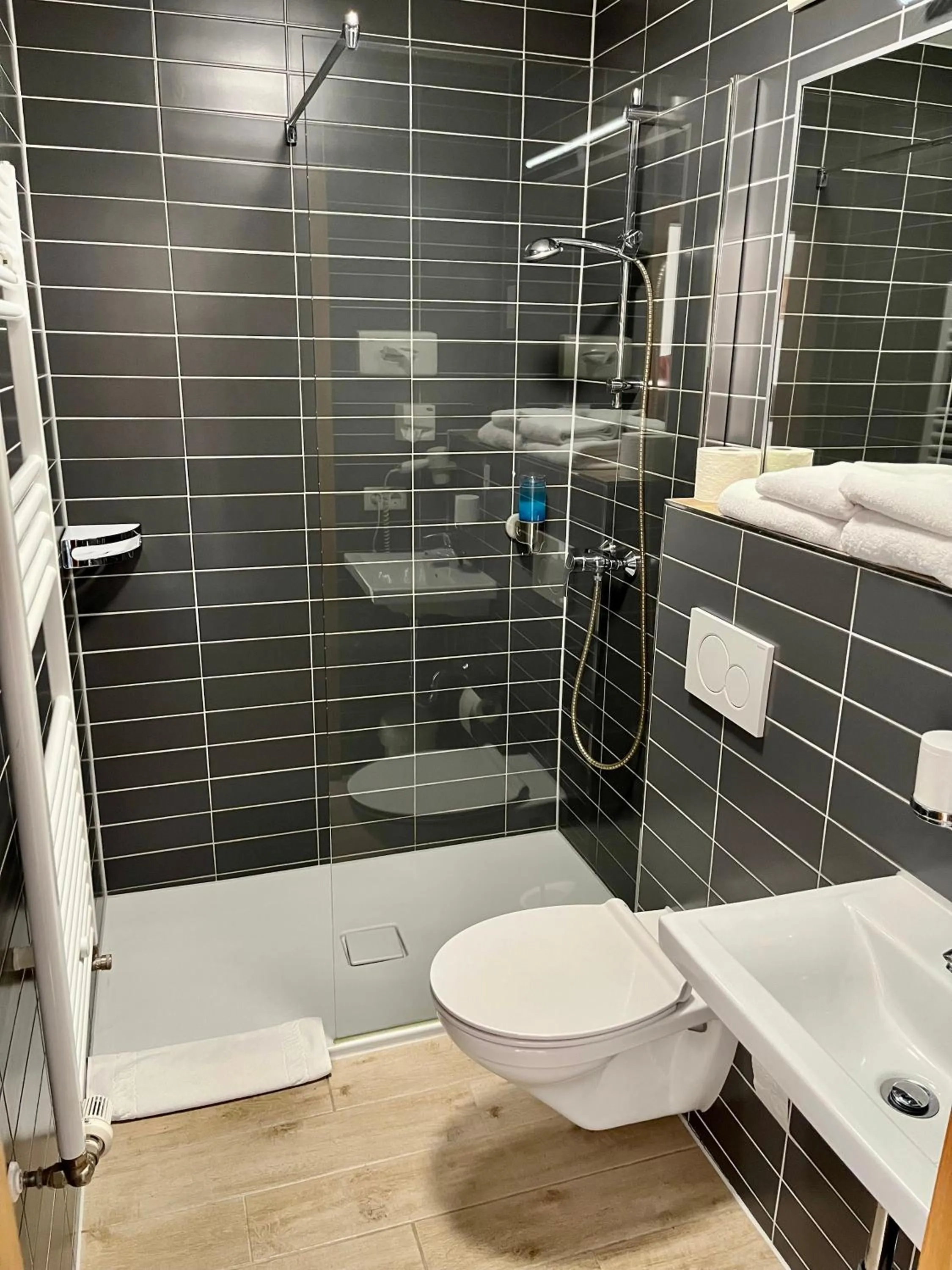 Bathroom in Hotel Zum Ritter