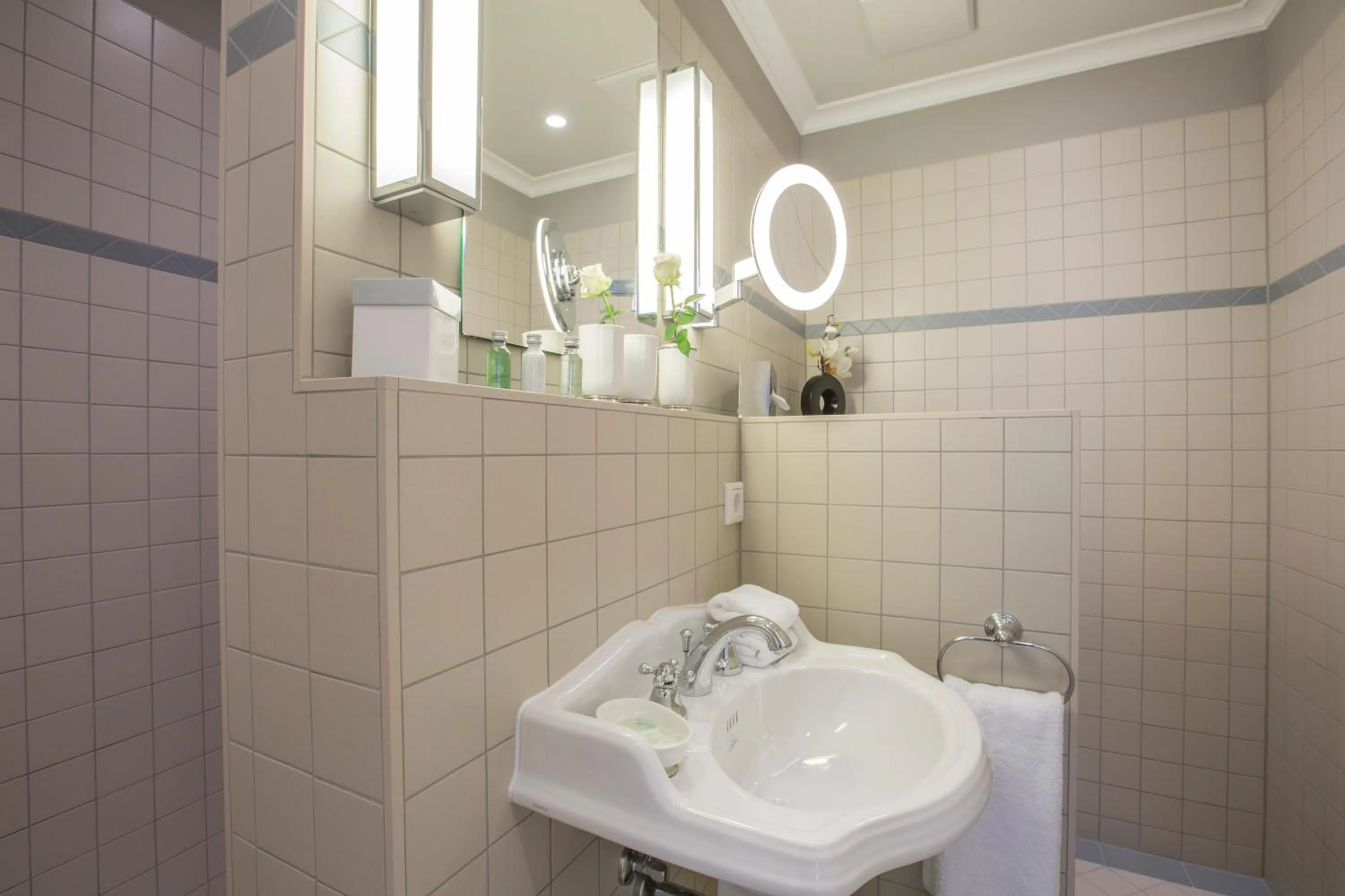 Bathroom in Romantik Hotel Zur Glocke