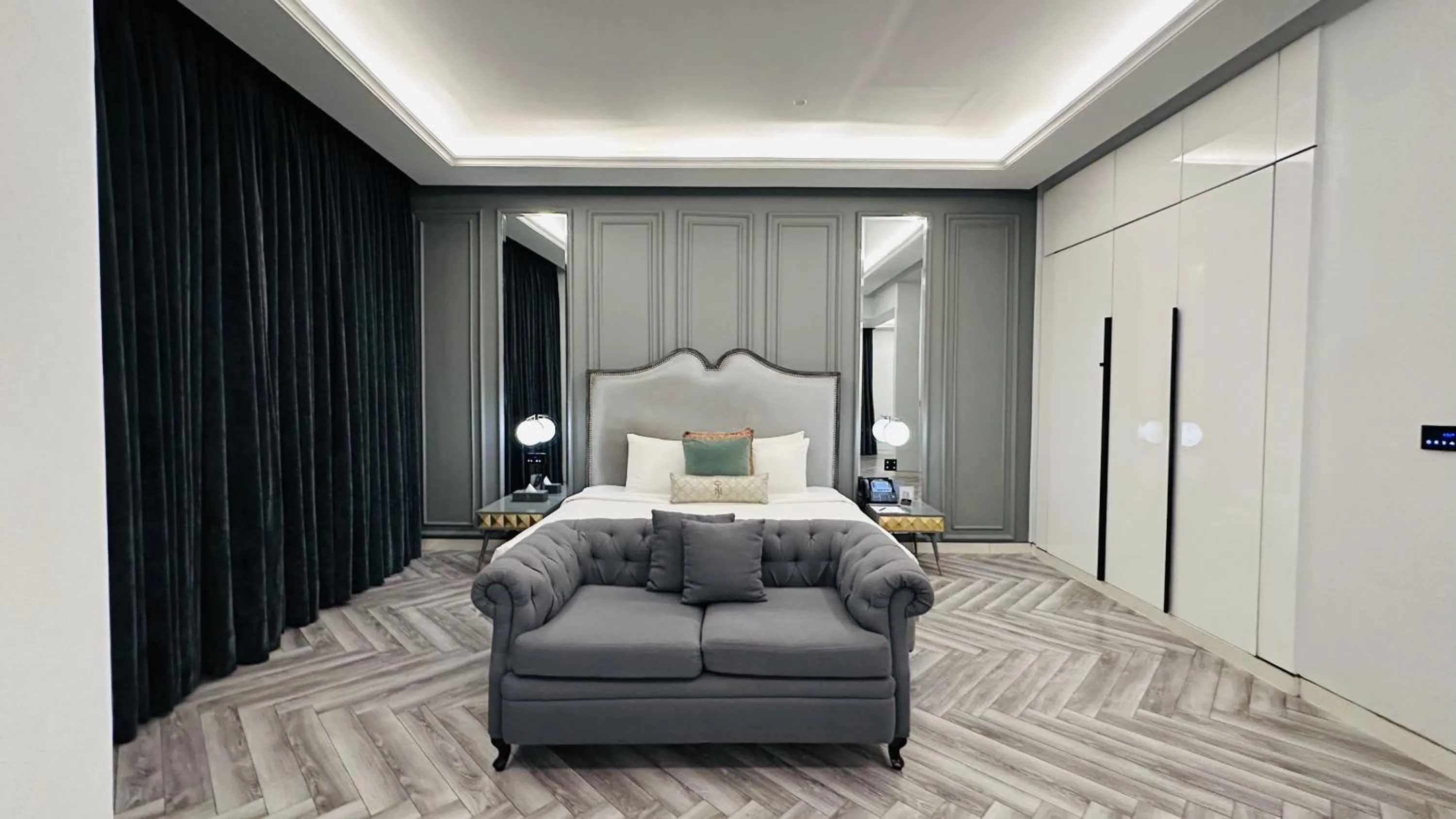 Bed in The Nishat Hotel Johar Town