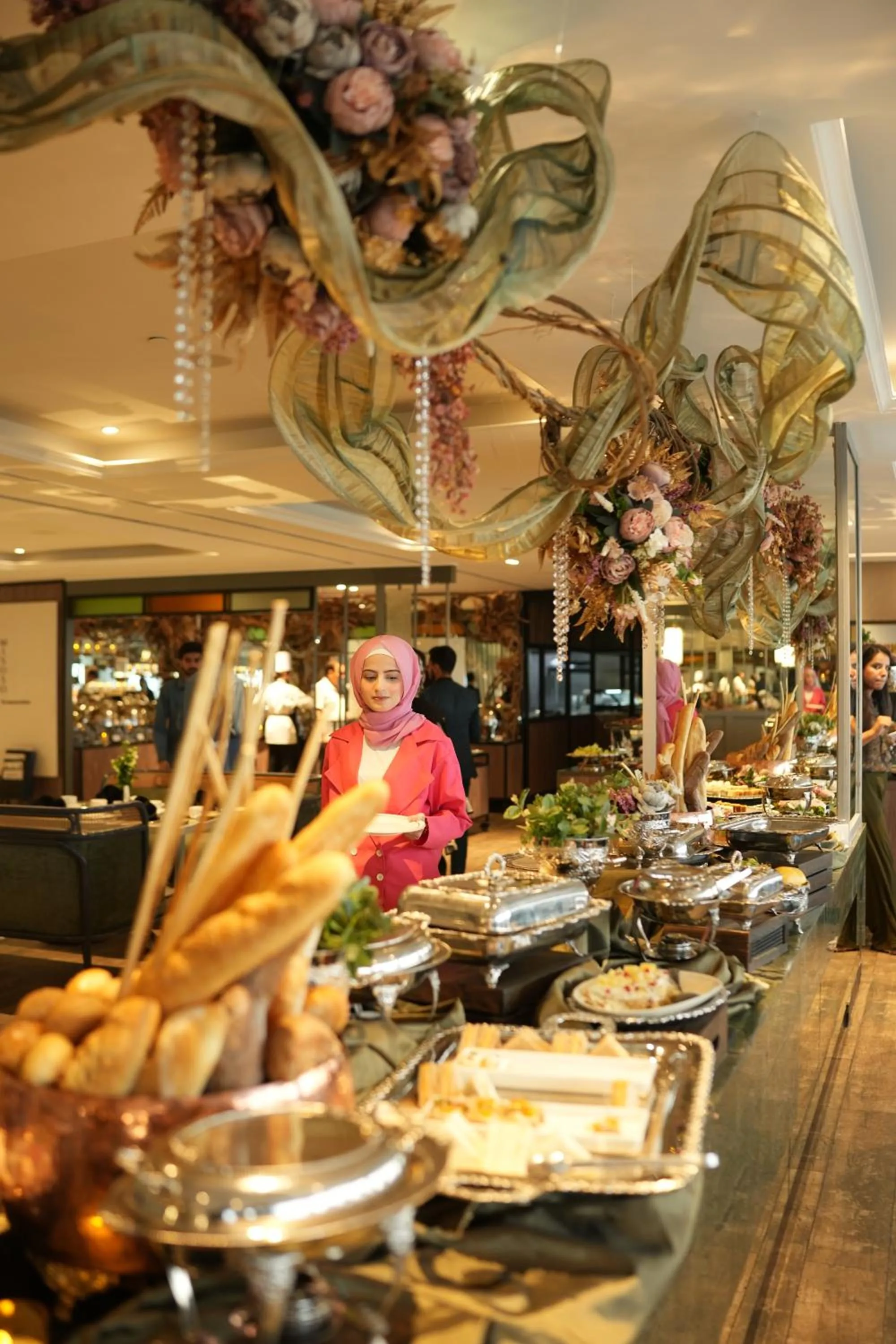 Restaurant/places to eat in The Nishat Hotel Johar Town