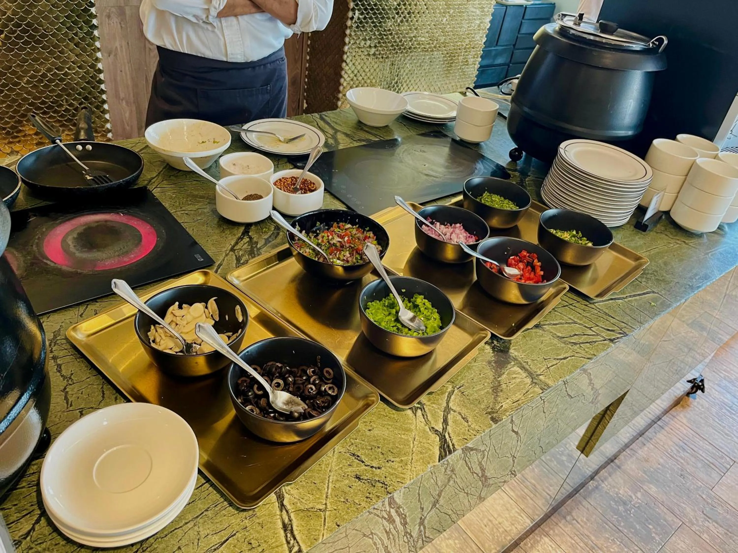 Food in The Nishat Hotel Johar Town