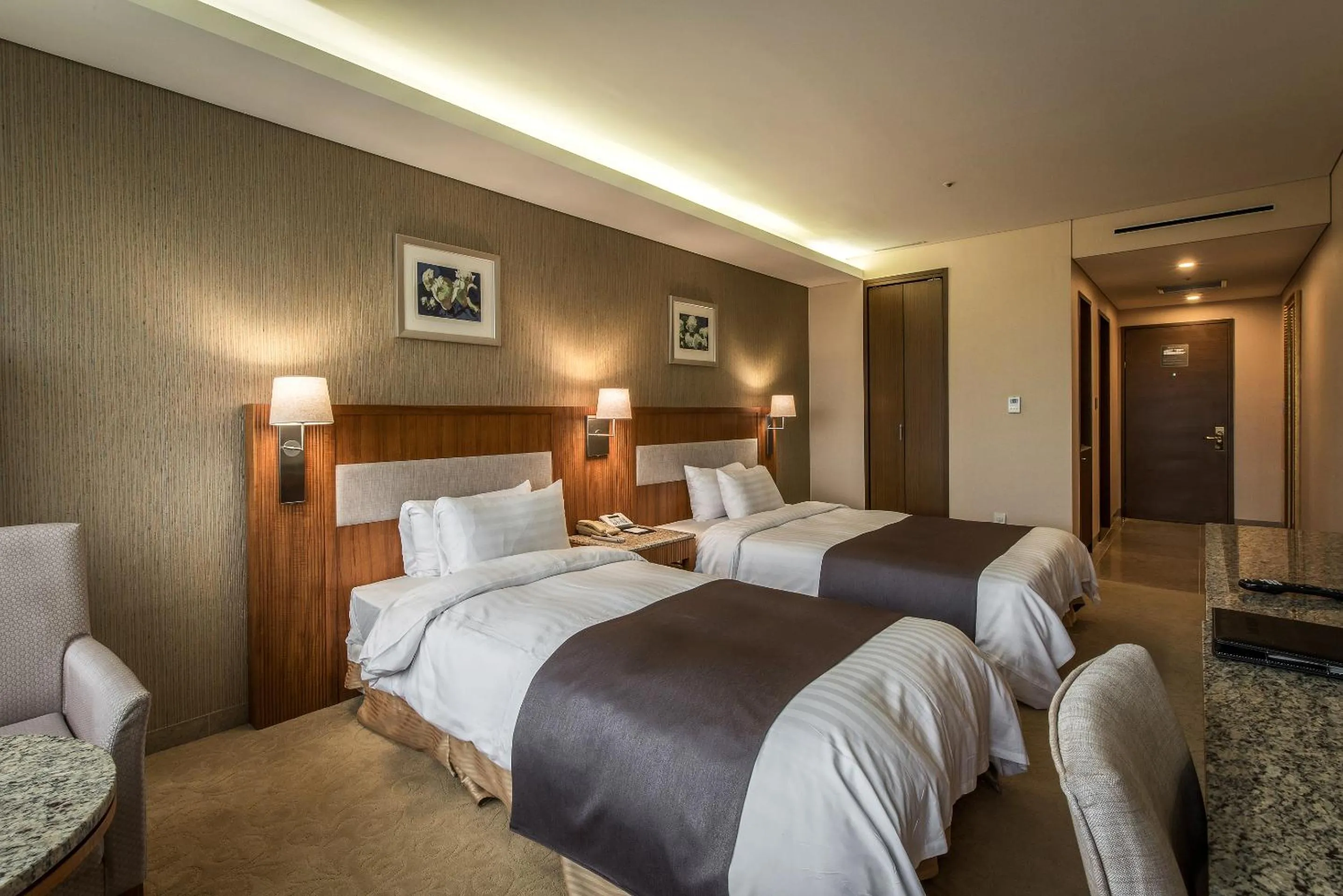 Bed in Shangria Beach Tourist Hotel