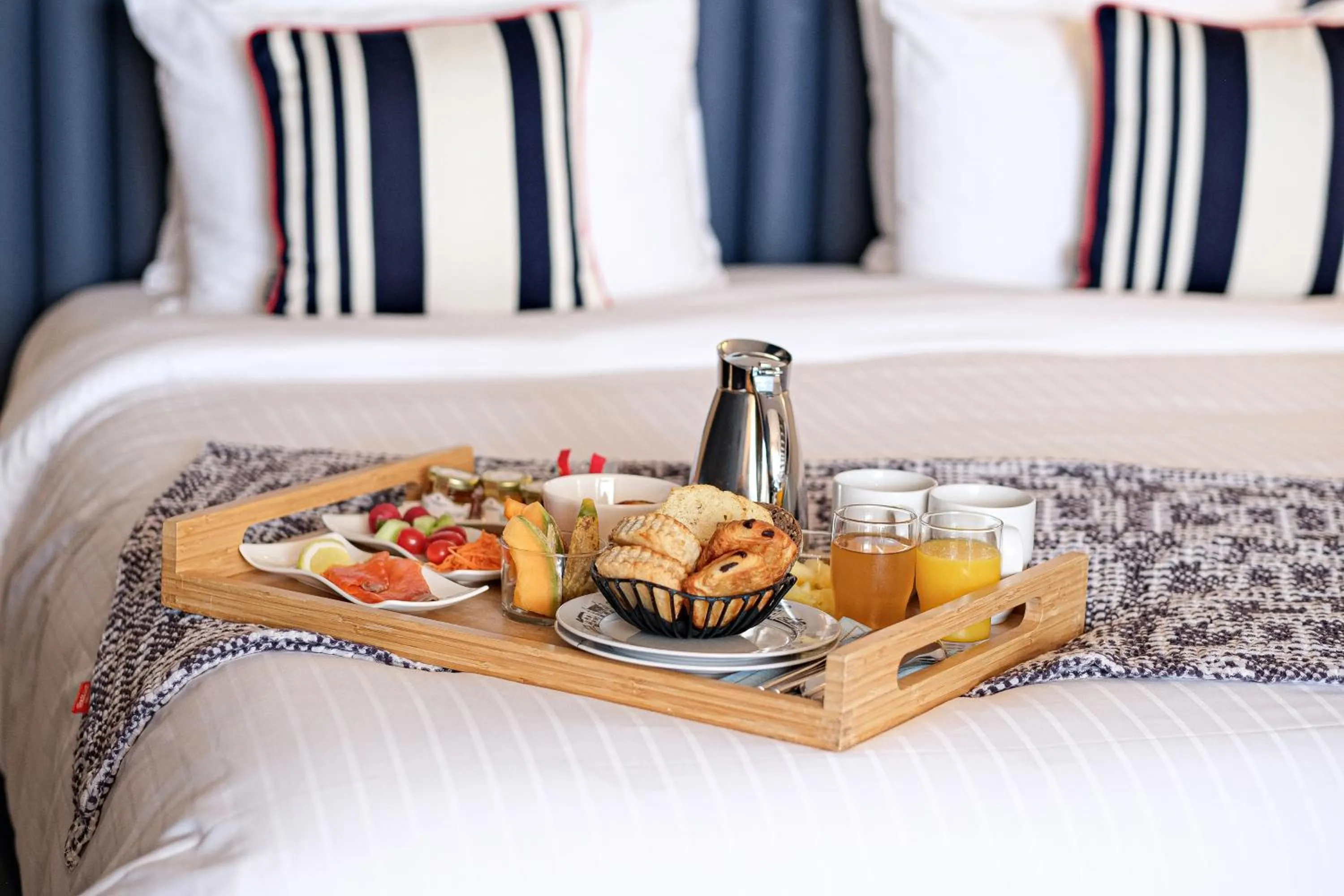Breakfast, Bed in Thalazur Saint Jean de Luz - Hôtel & Spa