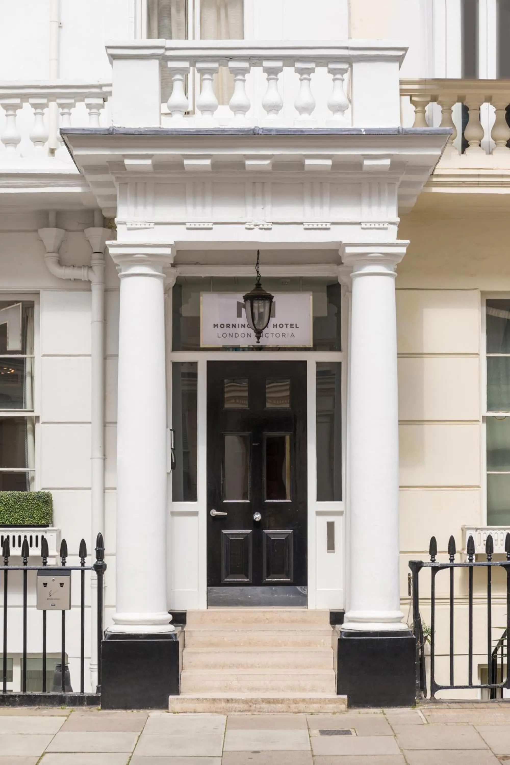 Property building in Mornington Hotel London Victoria