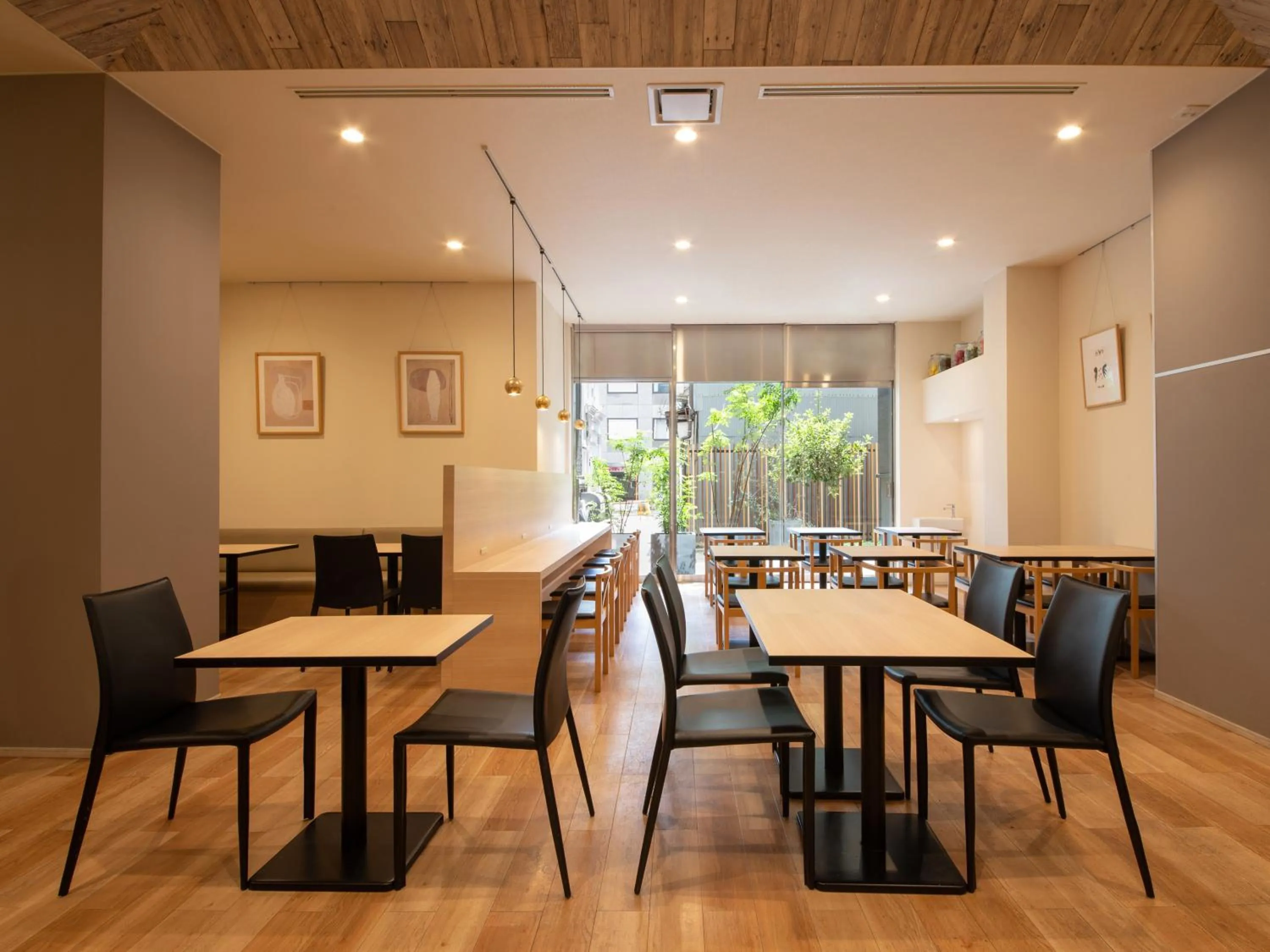 Restaurant/places to eat in Hotel Vista Nagoya Nishiki