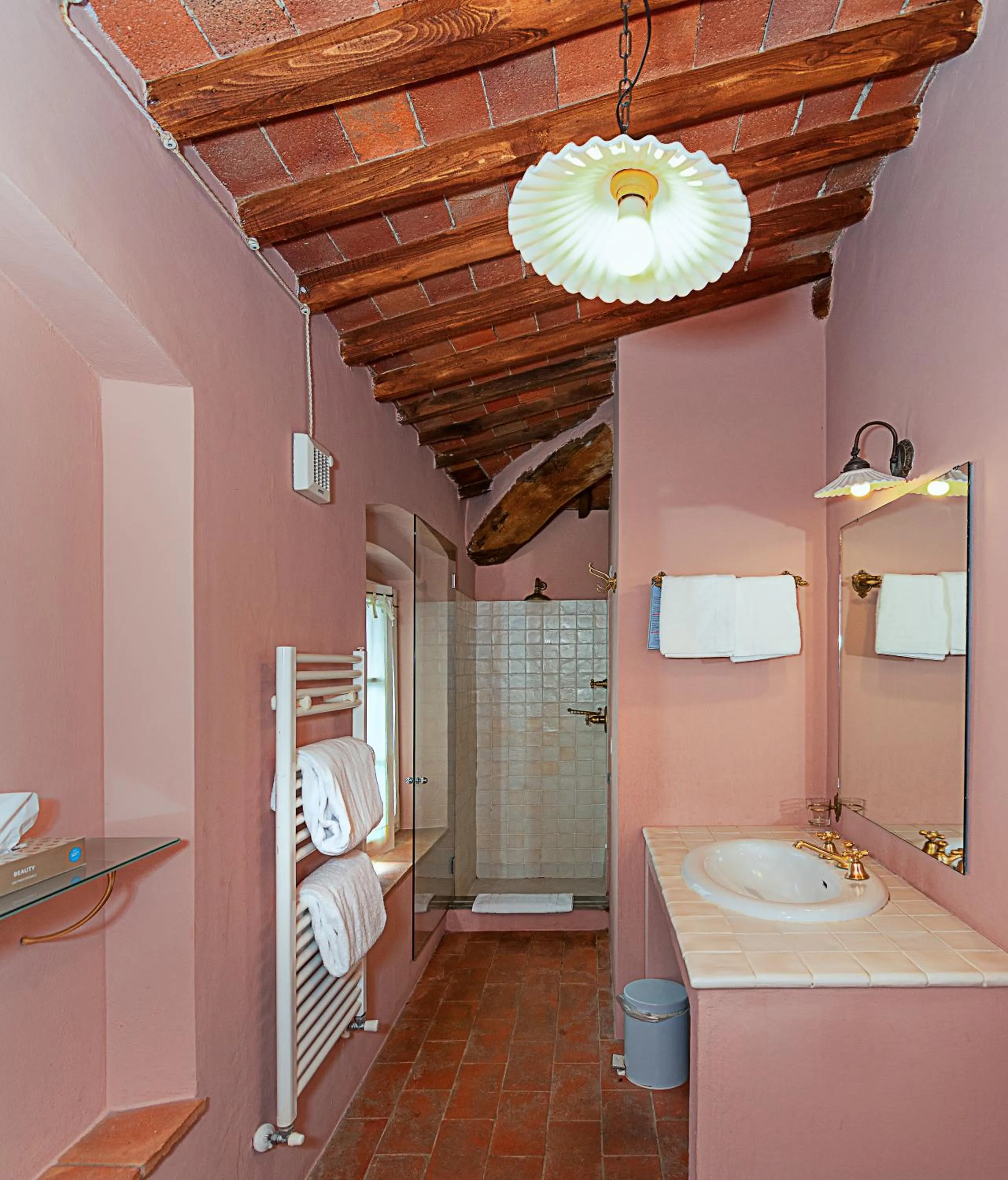 Shower in Hotel Albergo Villa Marta