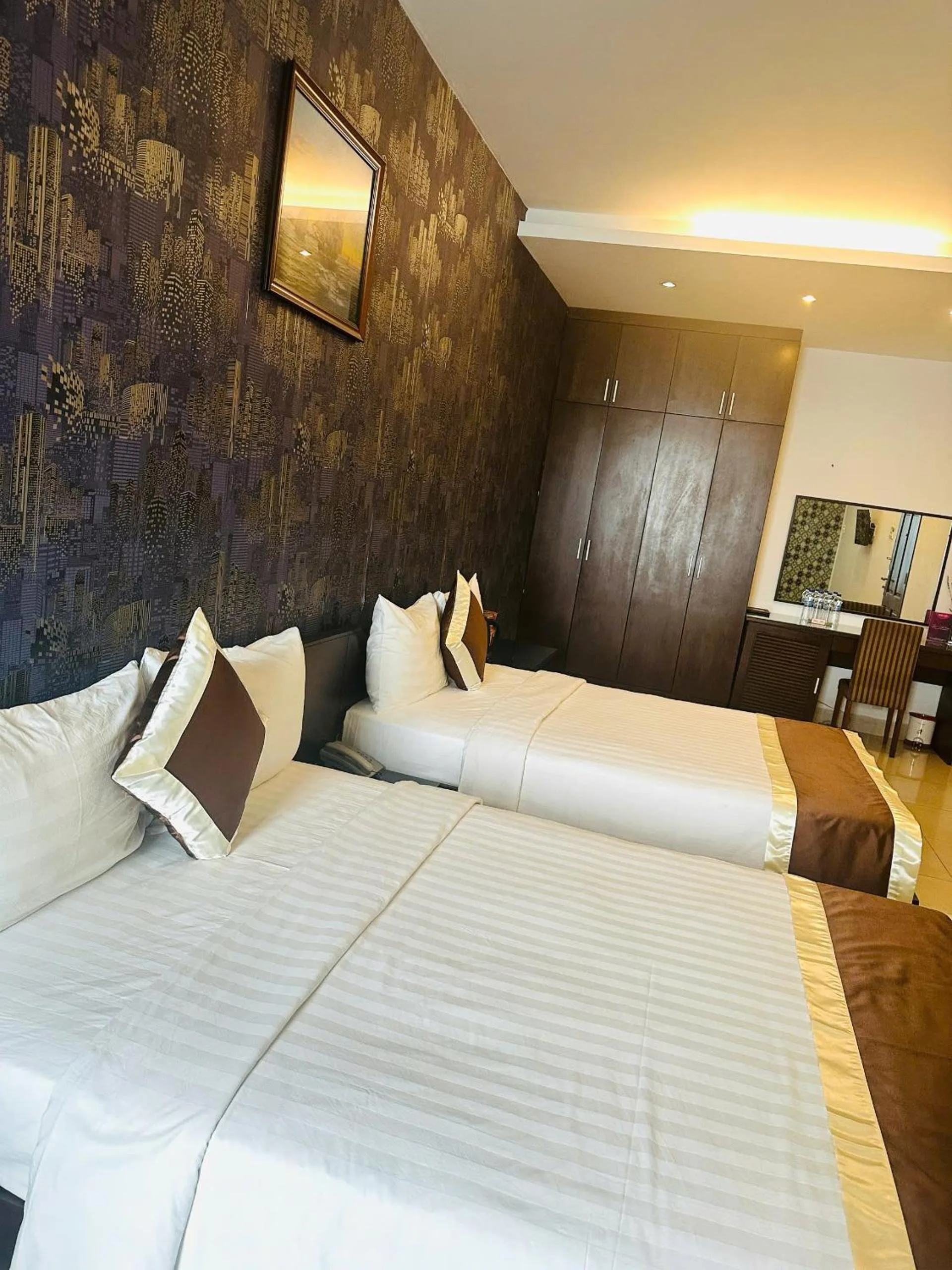 Bed in Ngoc Linh Luxury Hotel