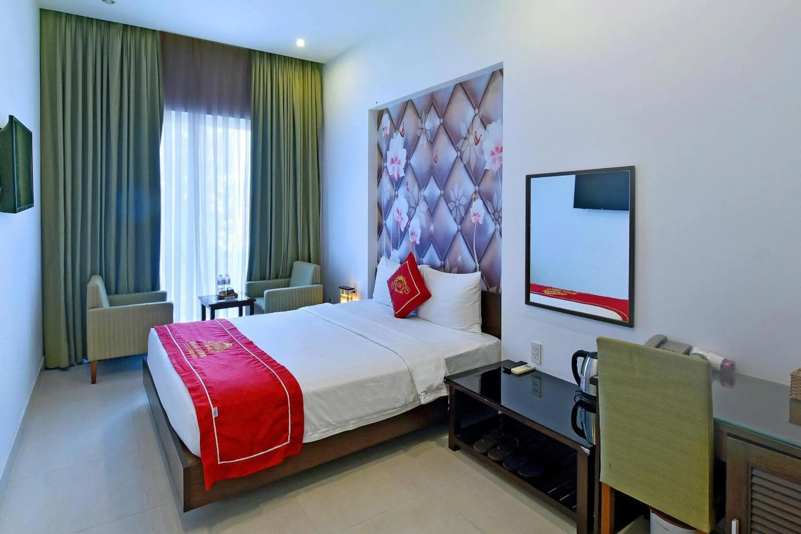Bedroom, Bed in Ngoc Linh Luxury Hotel