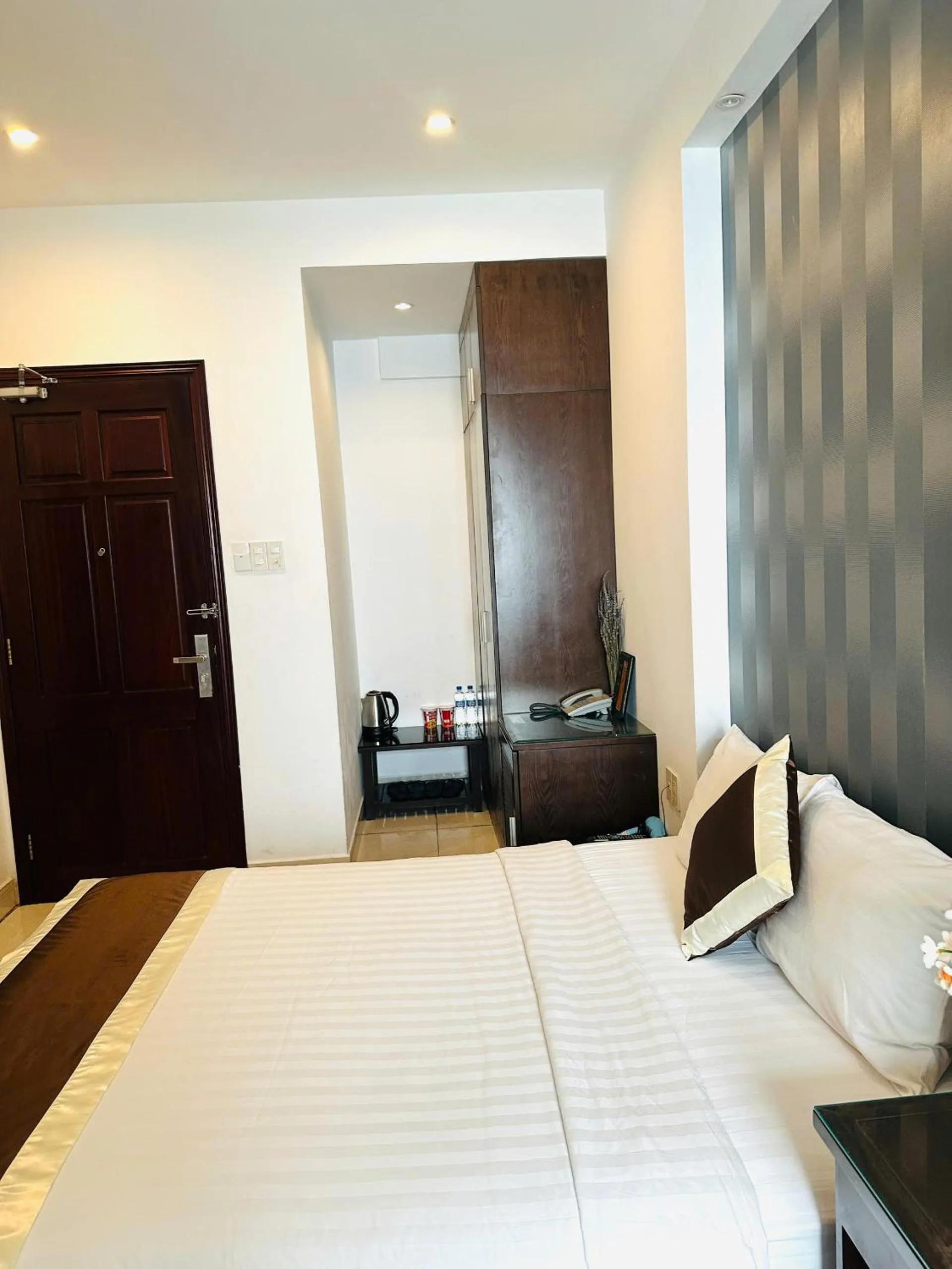 Bed in Ngoc Linh Luxury Hotel