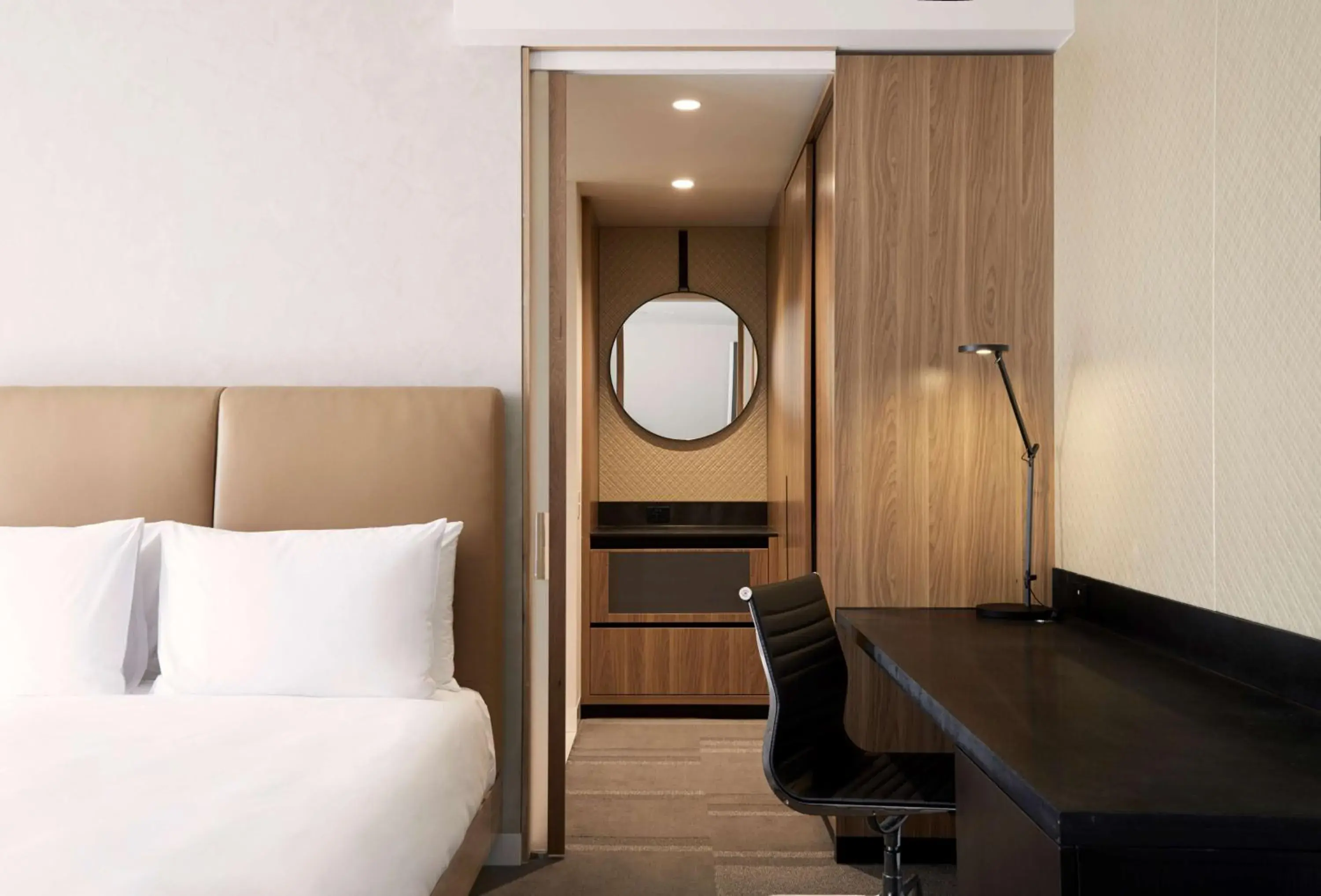 Queen Room with Two Queen Beds and Sofa - High Floor in Hyatt Place Melbourne Essendon Fields Queen Room with Two Queen Beds and Sofa - High Floor in Hyatt Place Melbourne Essendon Fields