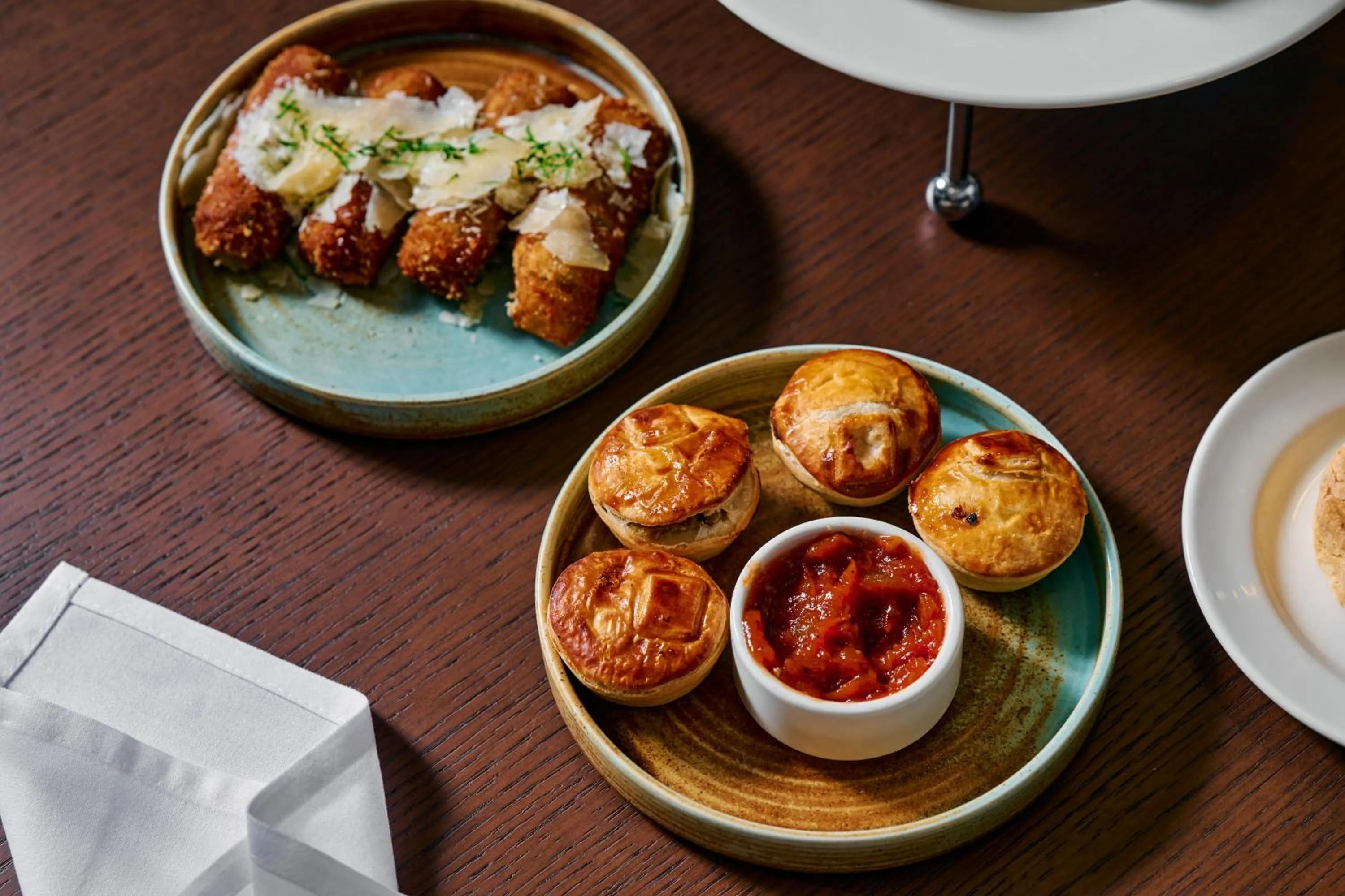 Restaurant/places to eat in Hyatt Place Melbourne Essendon Fields