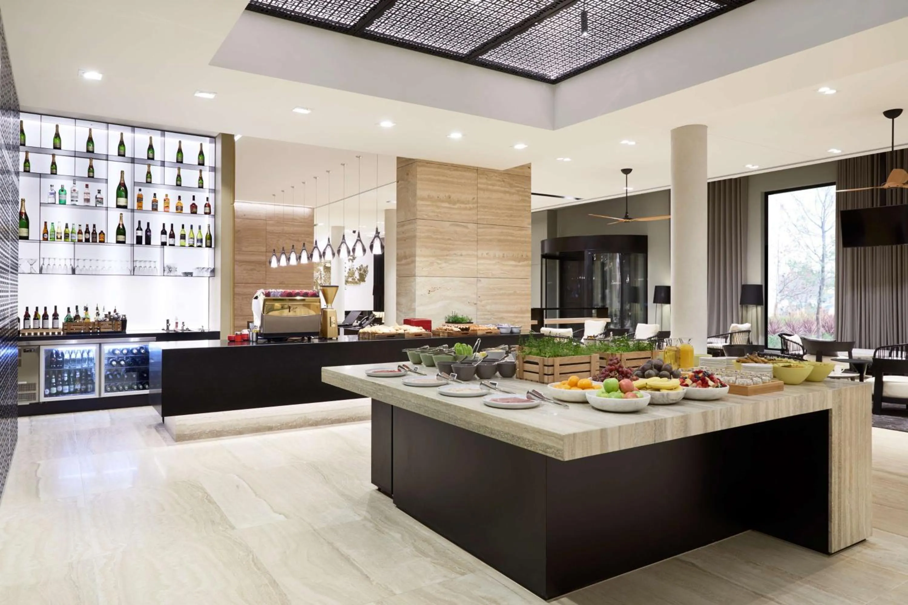 Restaurant/places to eat in Hyatt Place Melbourne Essendon Fields