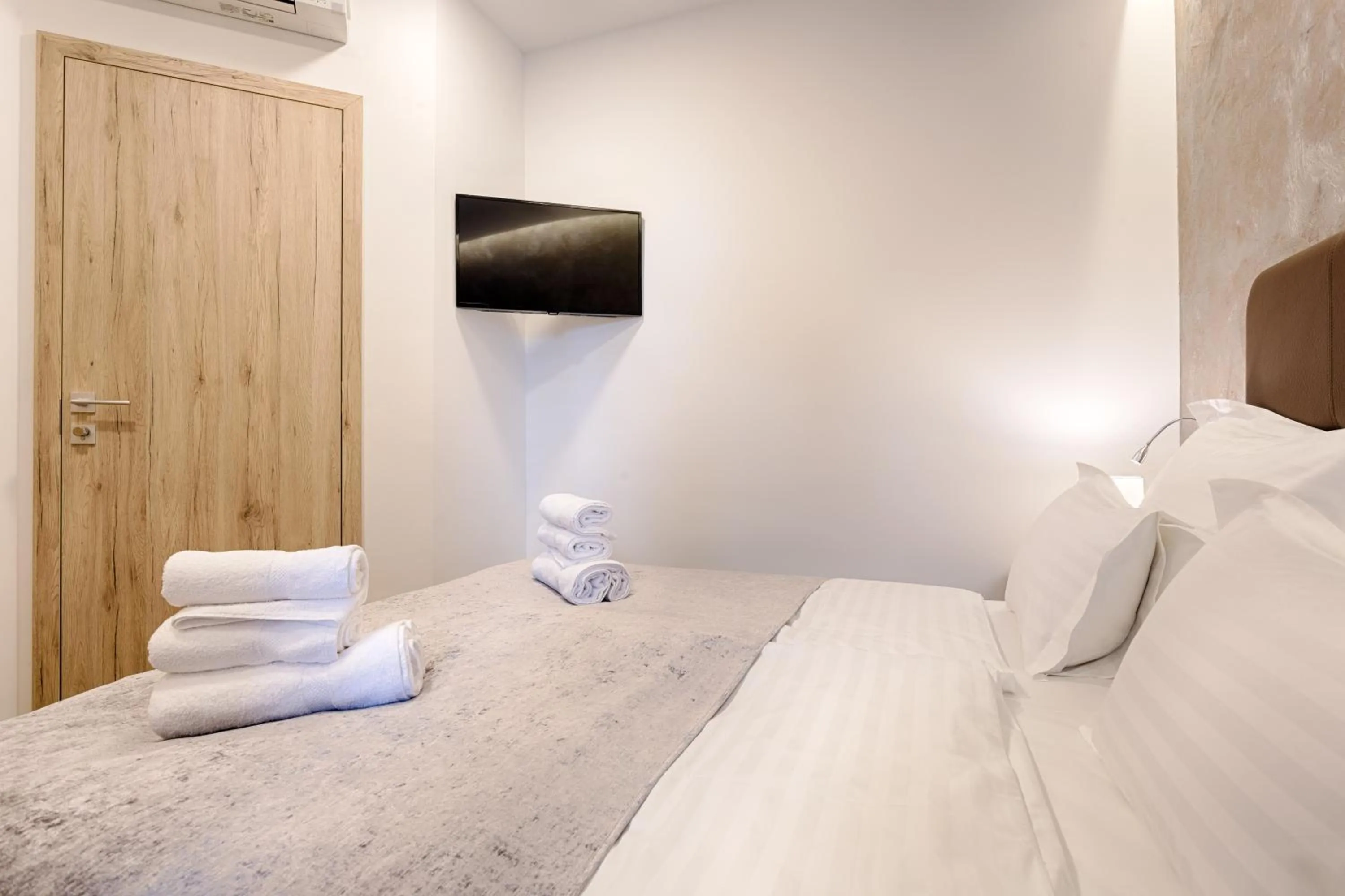 Bedroom, Bed in Central Pearl by Nono Ban Rooms