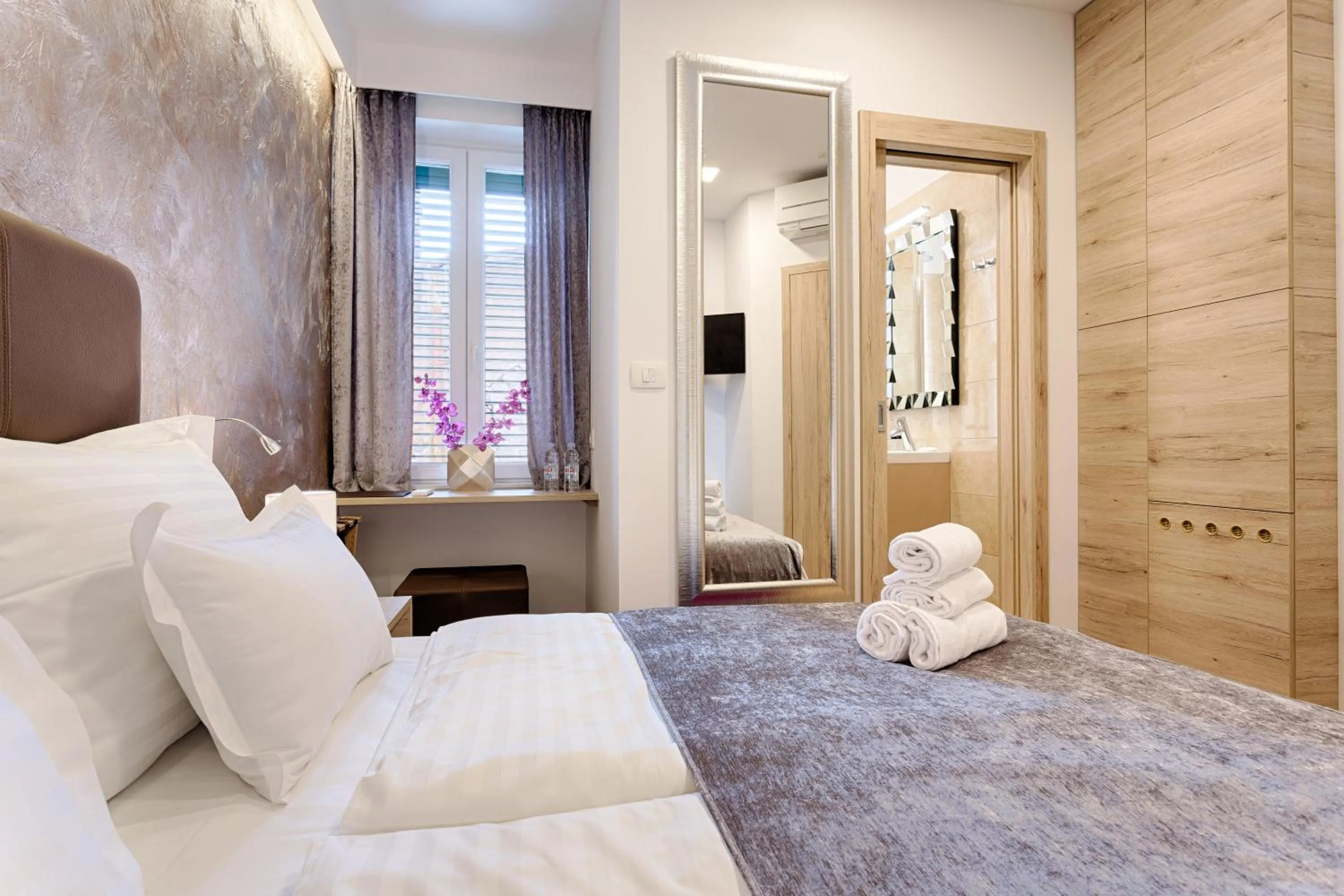 Bedroom, Bed in Central Pearl by Nono Ban Rooms