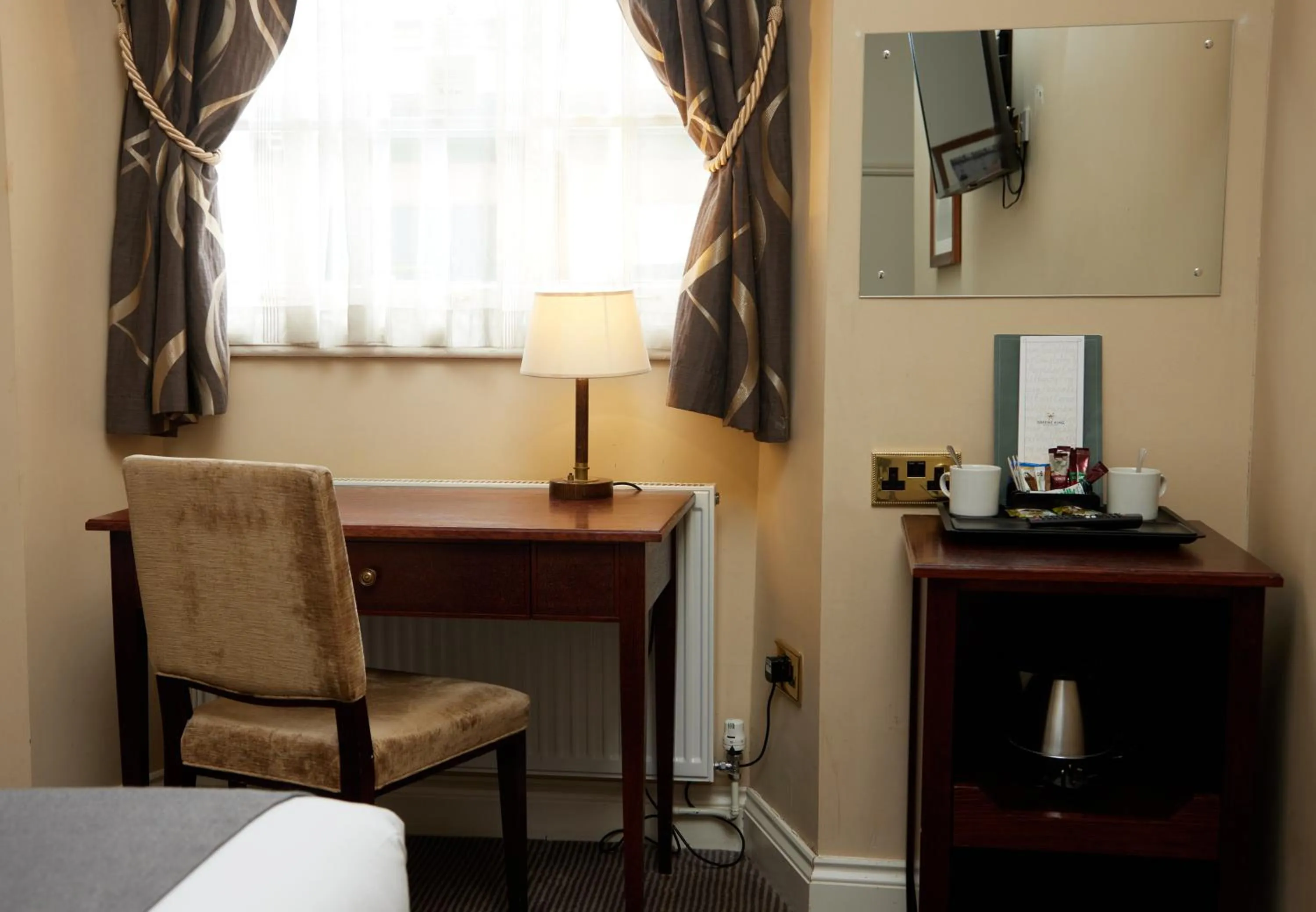 Coffee/tea facilities in George Hotel by Greene King Inns