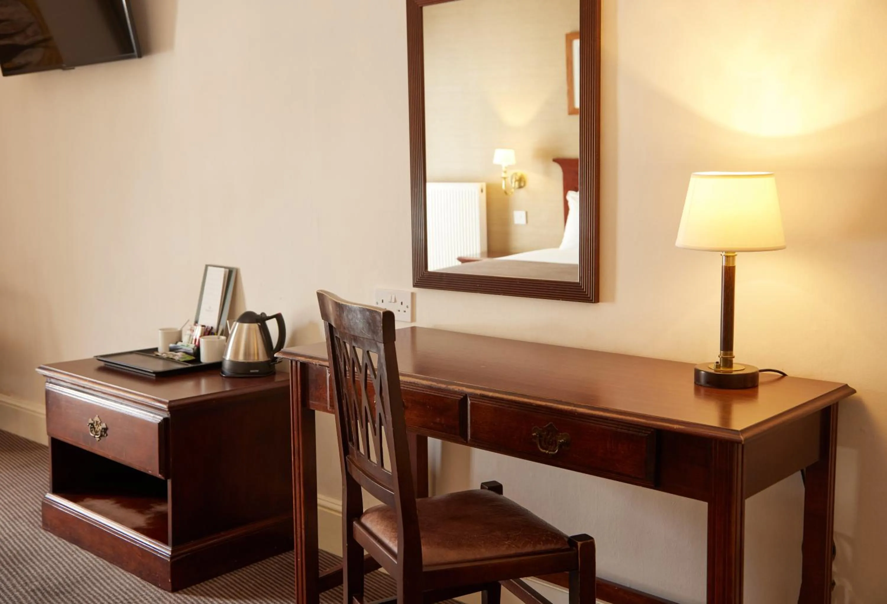 Coffee/tea facilities in George Hotel by Greene King Inns