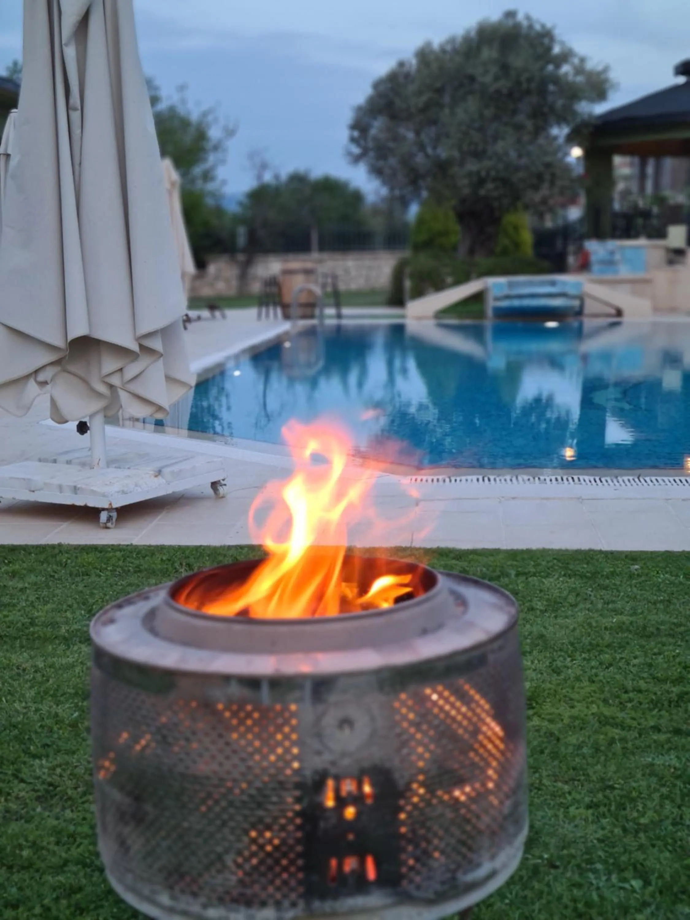 Swimming pool in Belizi Hotel