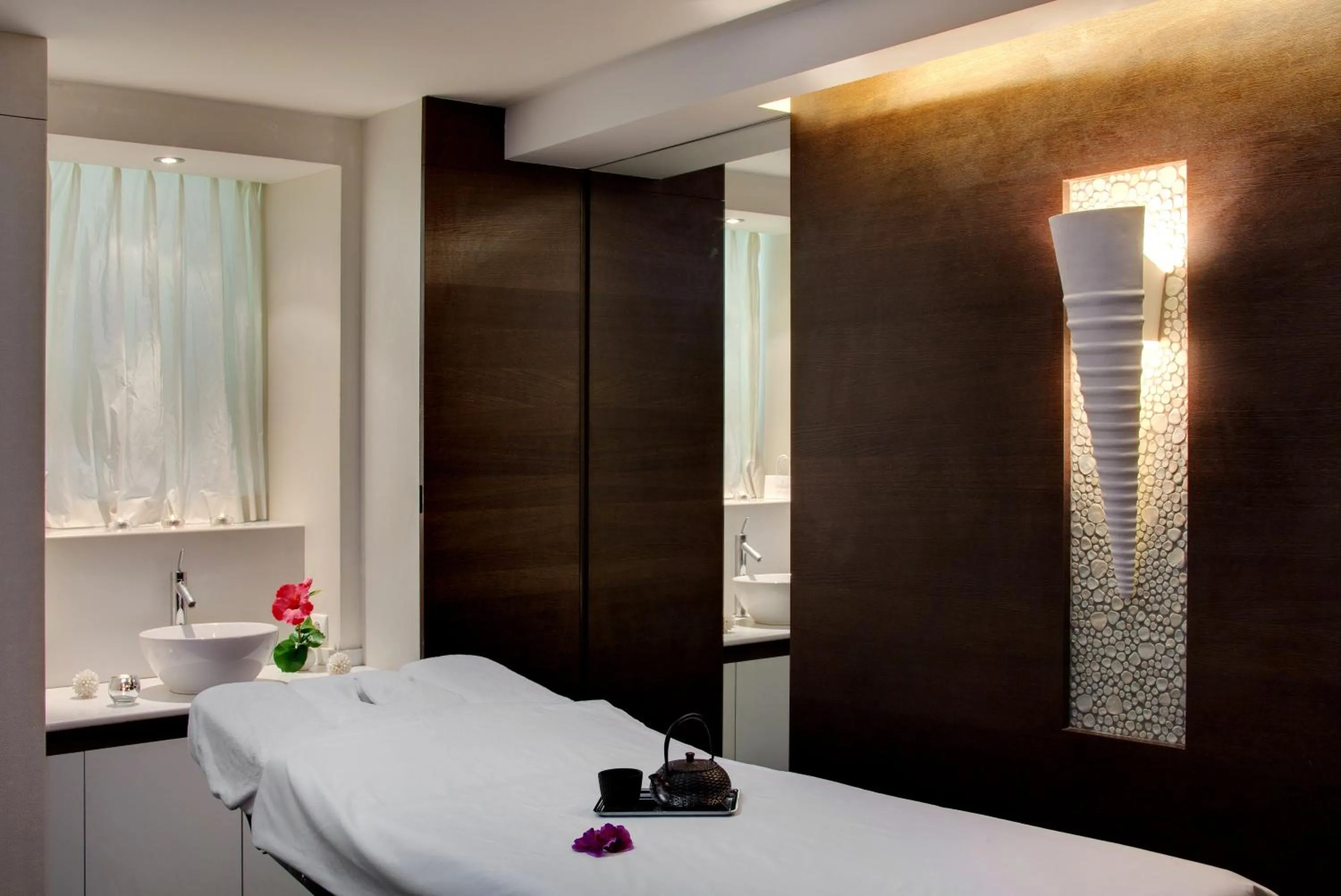 Massage in Grand Hôtel Thalasso & Spa