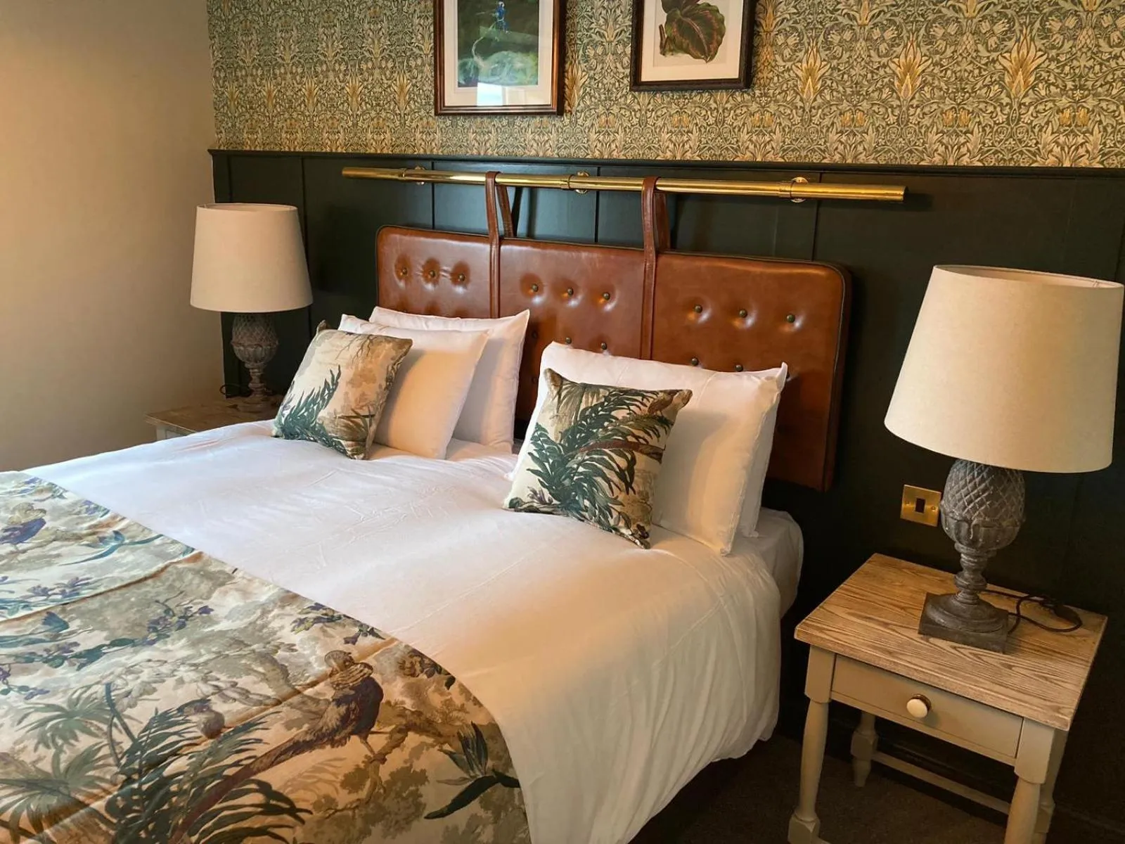 Bed in The Red Lion Inn by Chef & Brewer Collection