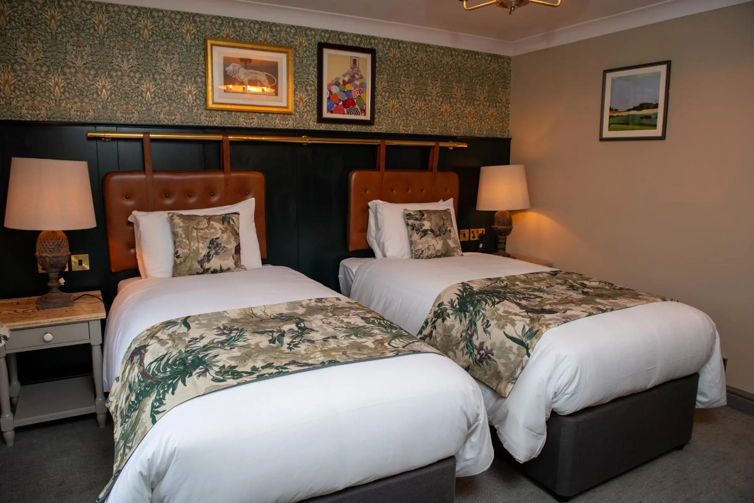Bedroom, Bed in The Red Lion Inn by Chef & Brewer Collection