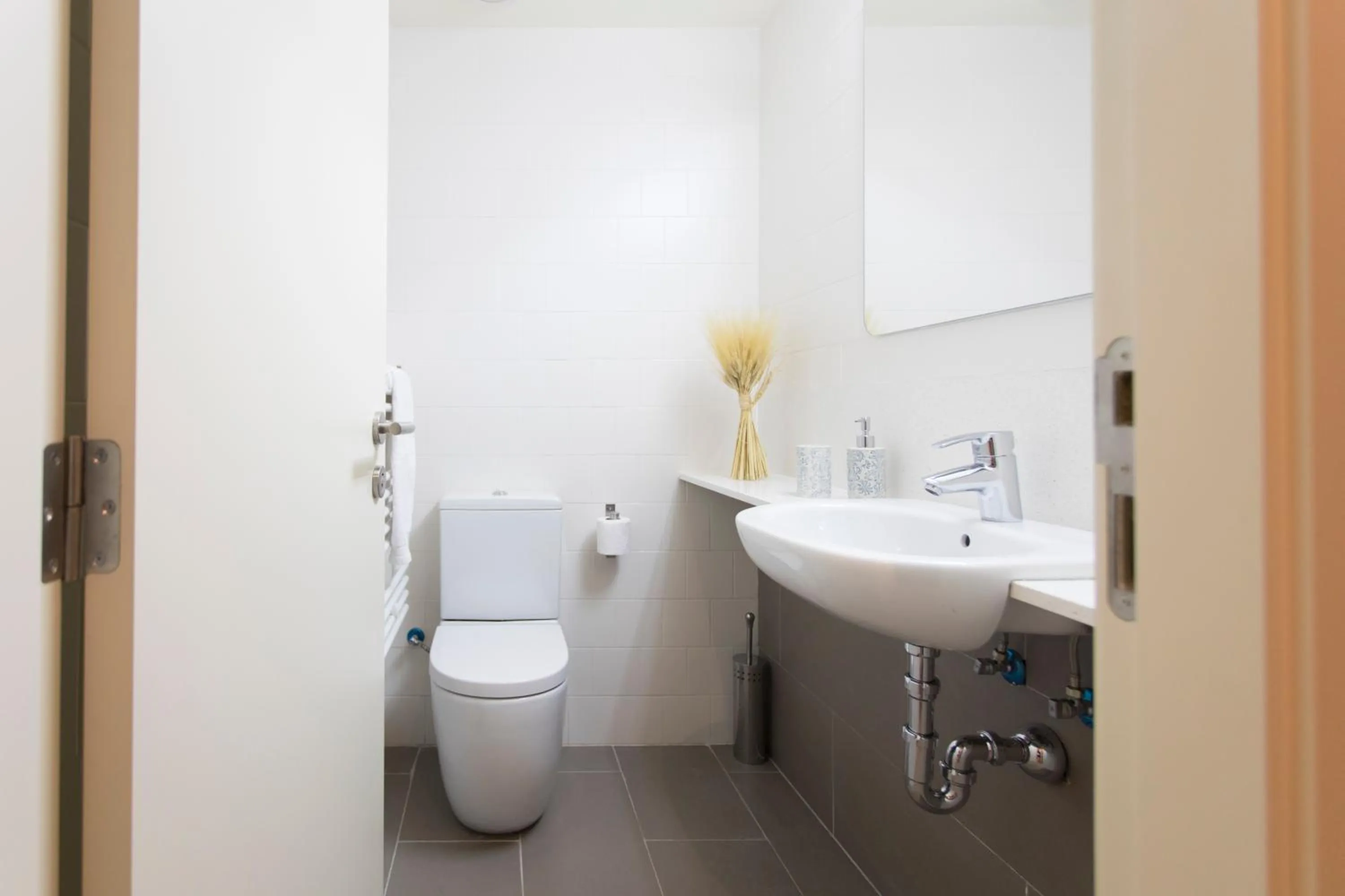 Toilet in Bravissimo Cort Reial-1A