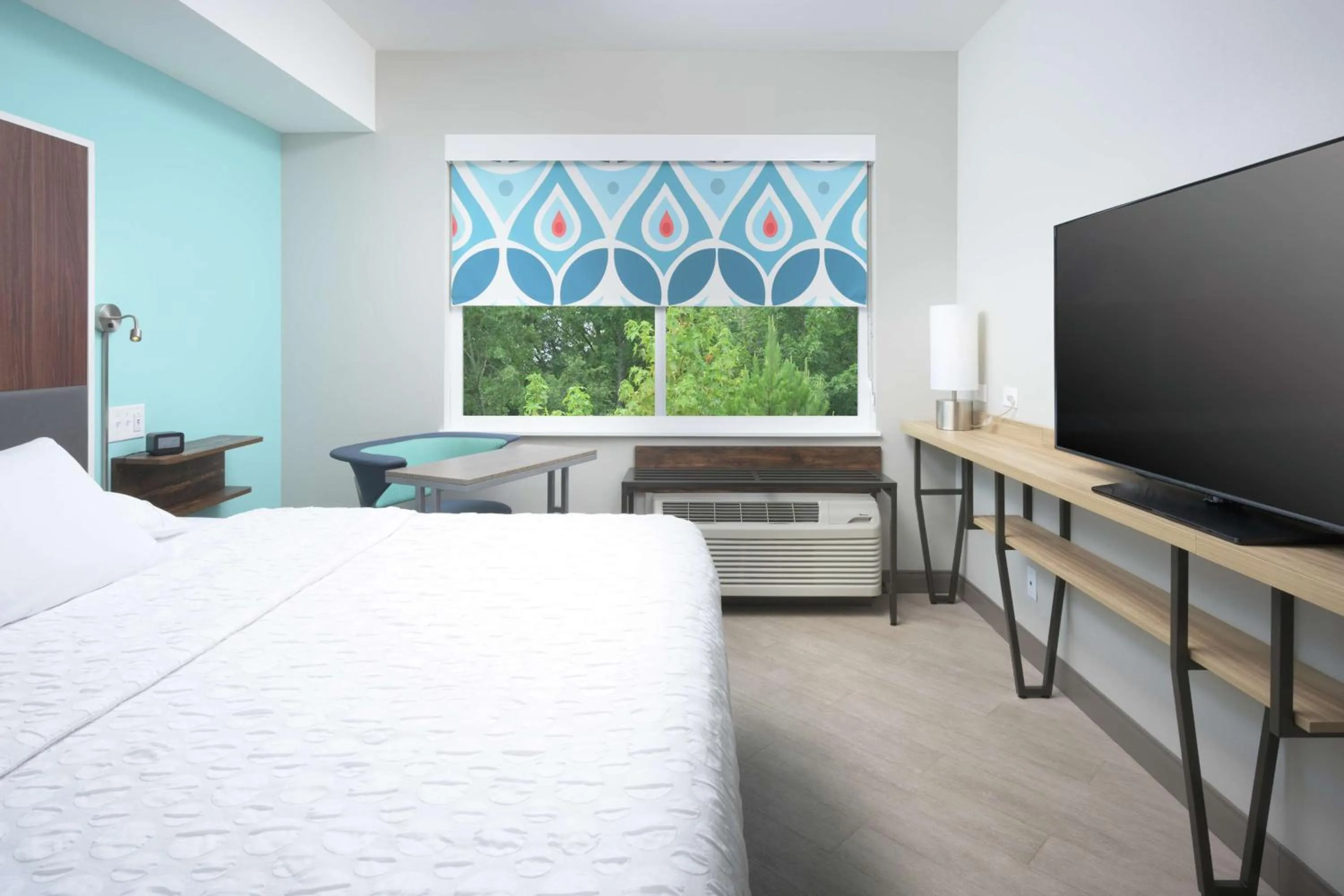 Bedroom, Bed in Tru By Hilton McDonough