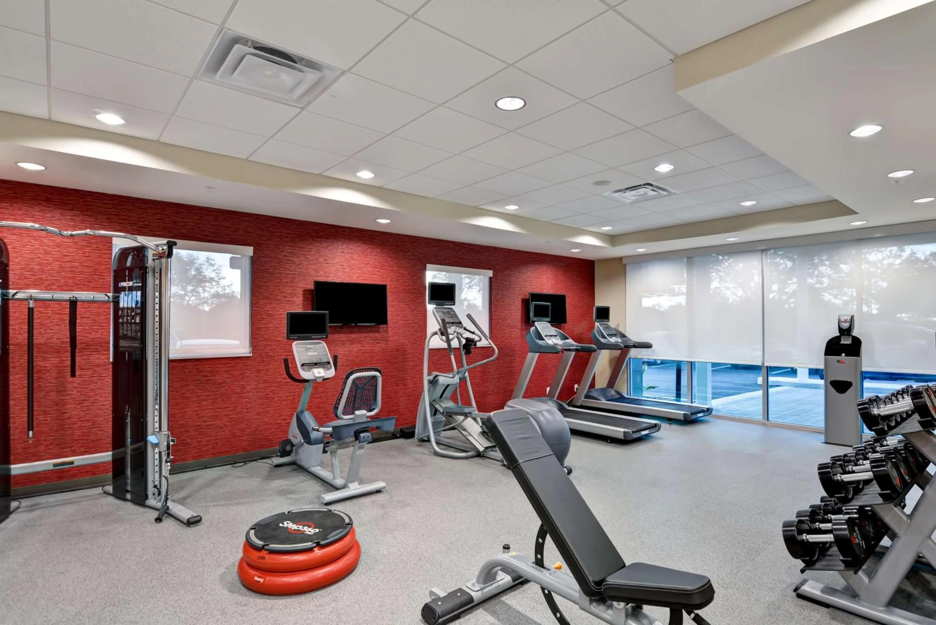 Fitness centre/facilities in Home2 Suites By Hilton Tampa USF Near Busch Gardens