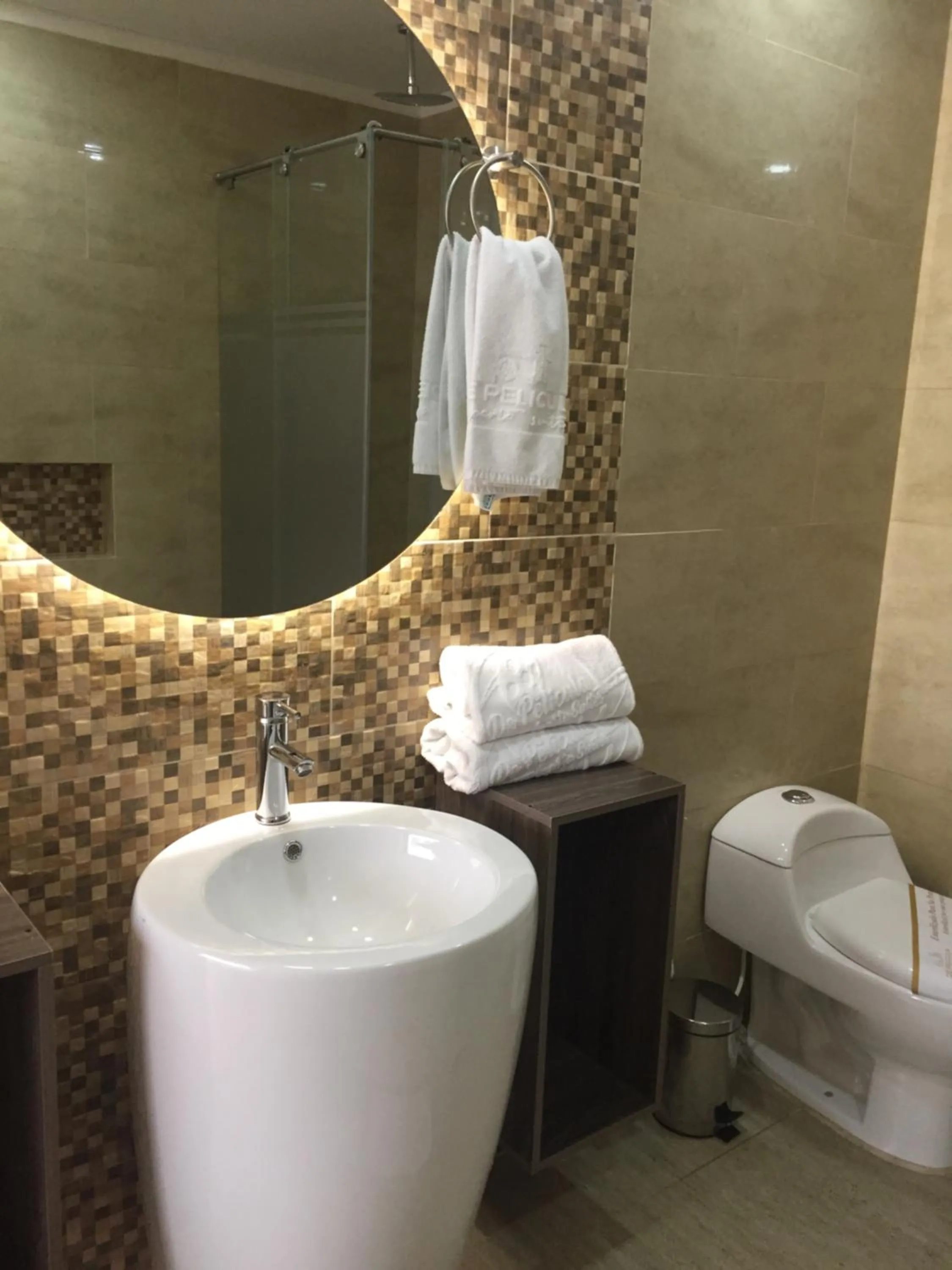 Bathroom in De Película Hotel