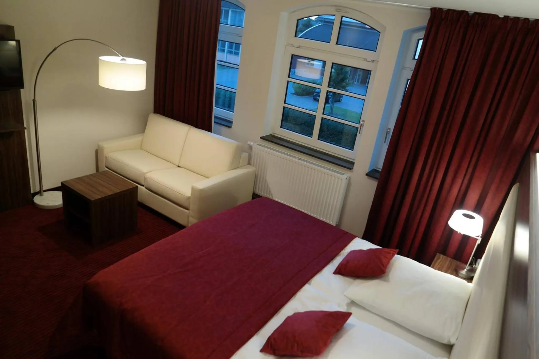 Decorative detail, Bed in Hotel Restaurant Zum Hollengrund