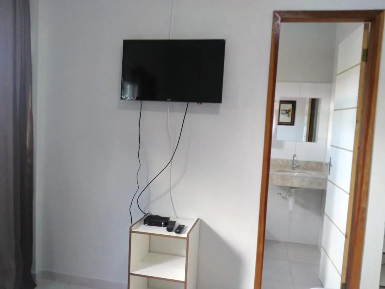 TV and multimedia in Hotel Alelos - Ituaçu Bahia