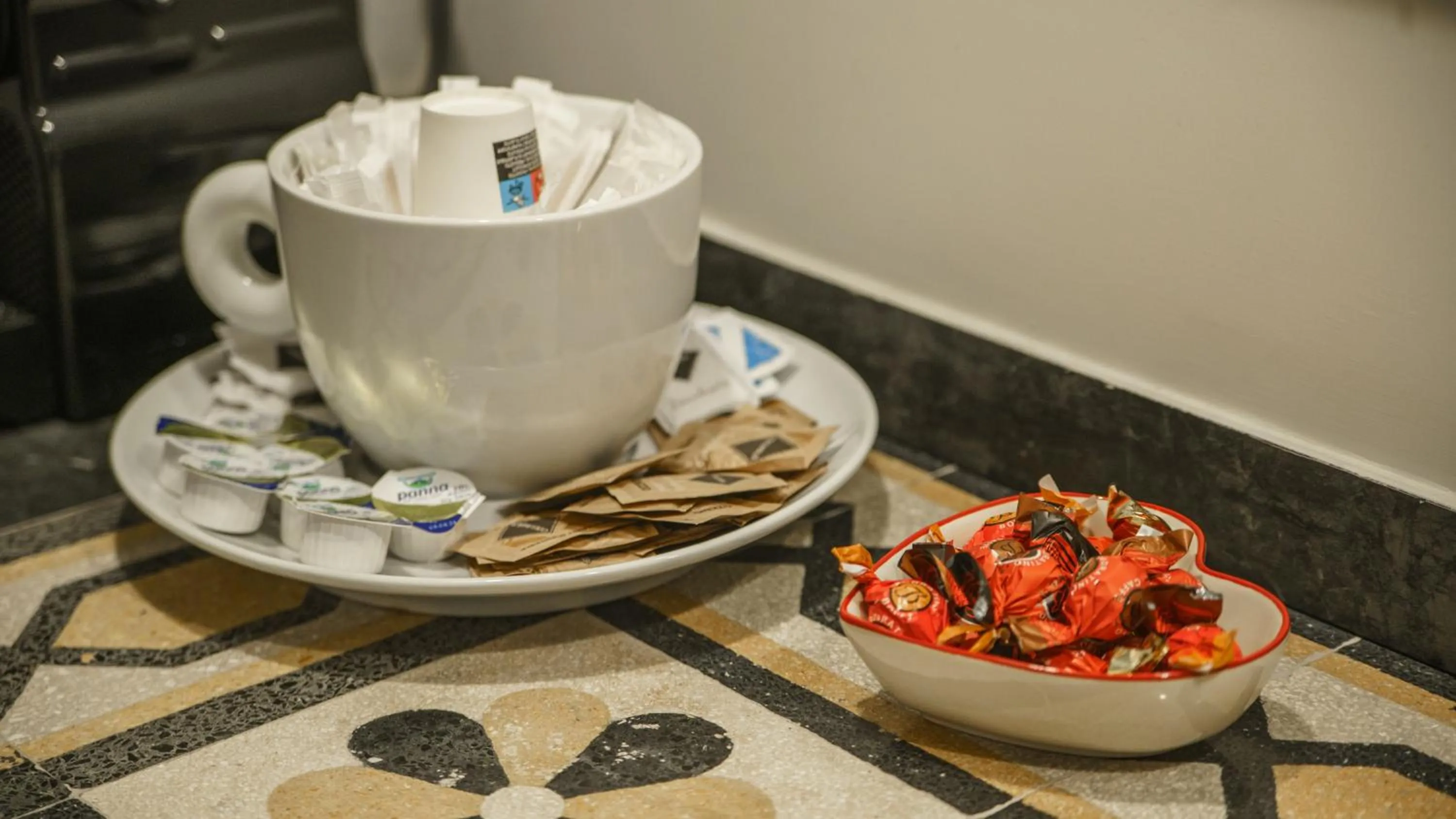Coffee/tea facilities in Residenza Roma Imperiale
