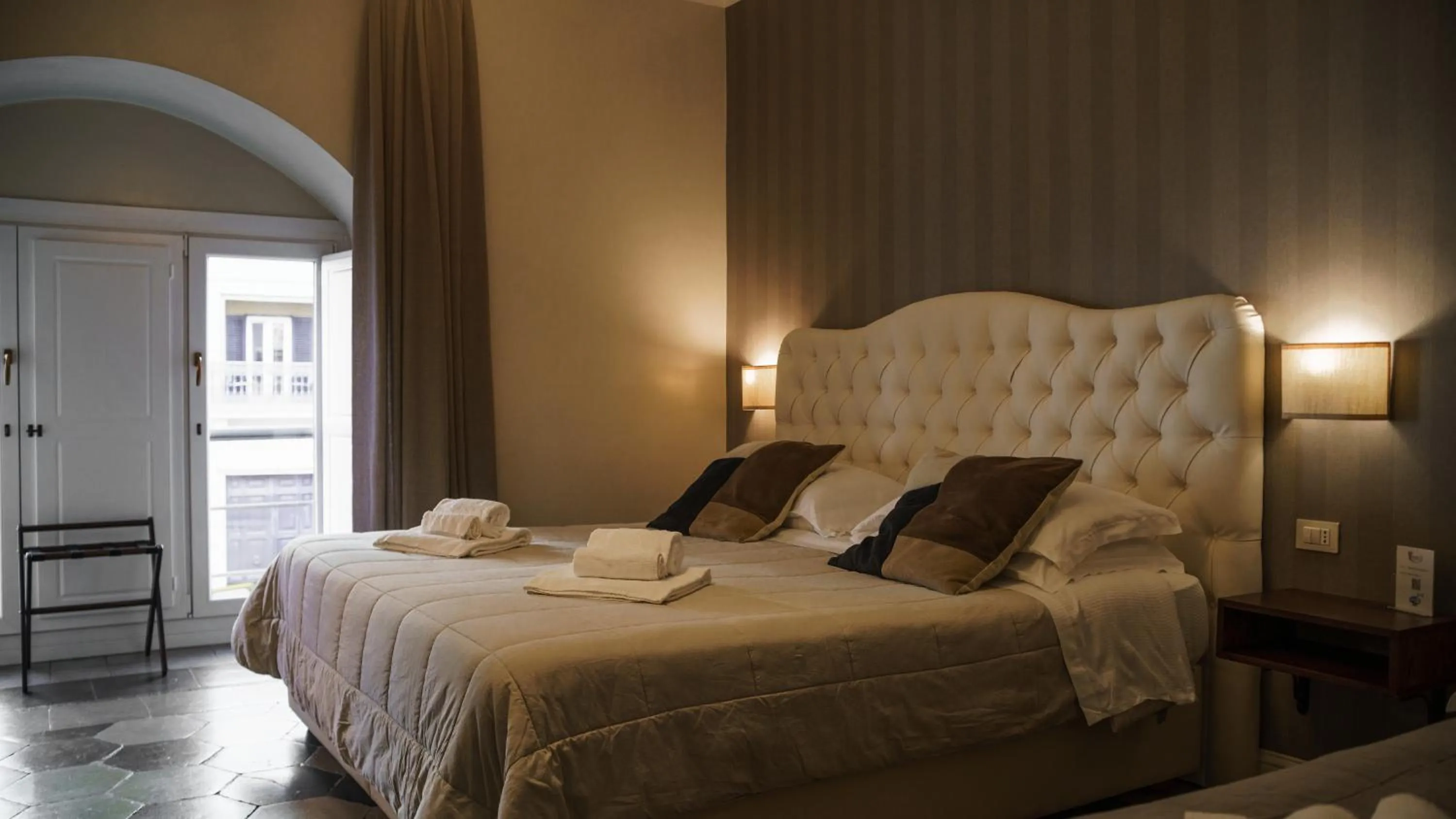 Photo of the whole room, Bed in Residenza Roma Imperiale