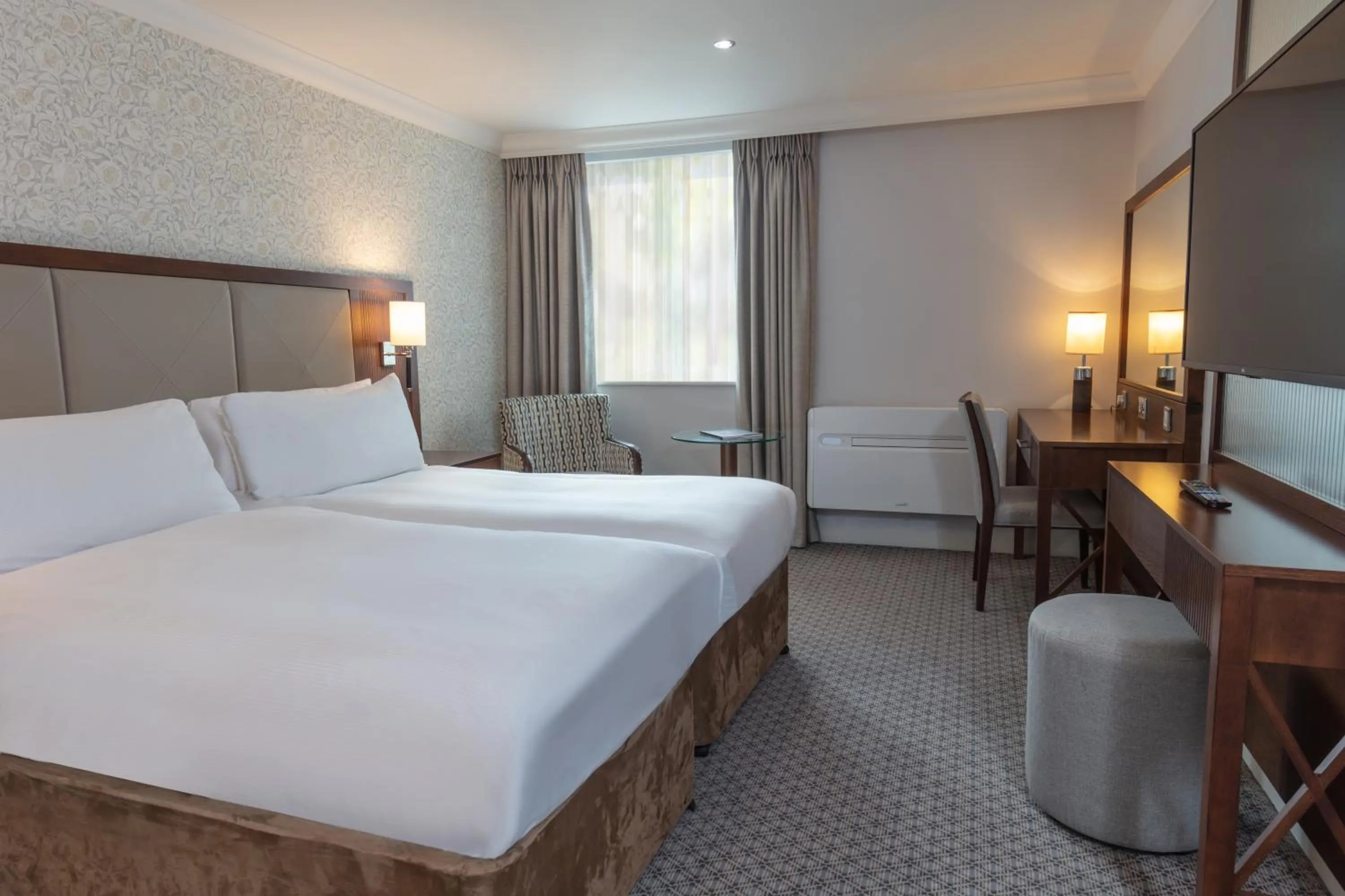 Bed in Norton Park Hotel, Spa & Manor House - Winchester